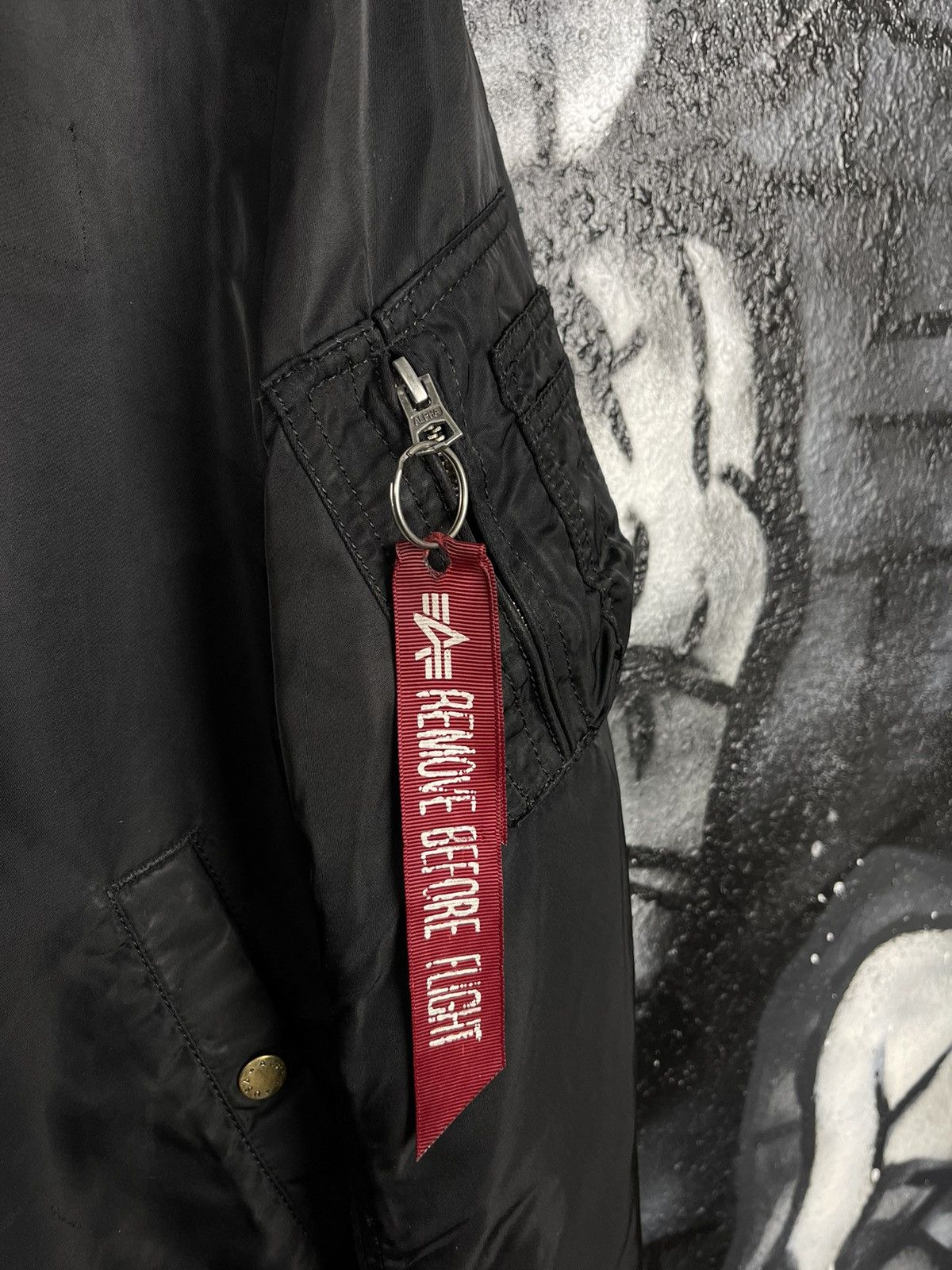 Alpha Industries × Vintage Alpha Industries MA-1 Bomber Jacket Men’s Size M Size US M / EU 48-50 / 2 - 8 Thumbnail