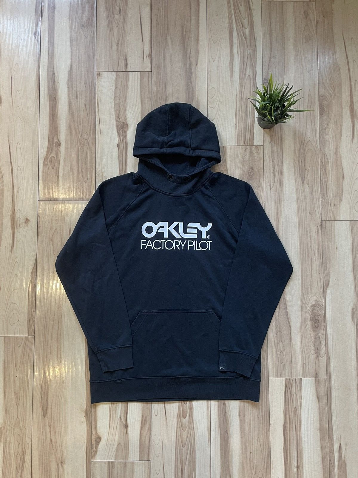 Oakley × Vintage Hoodie Oakley Factory Pilot Vintage Outdoor Arcteryx Size US L / EU 52-54 / 3 - 1 Thumbnail