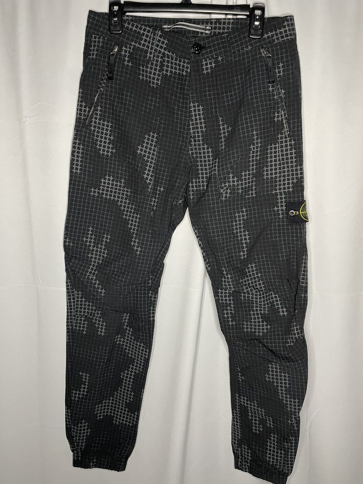 image of Stone Island Type Re-T Cargo Pants in Black, Men's (Size 30)