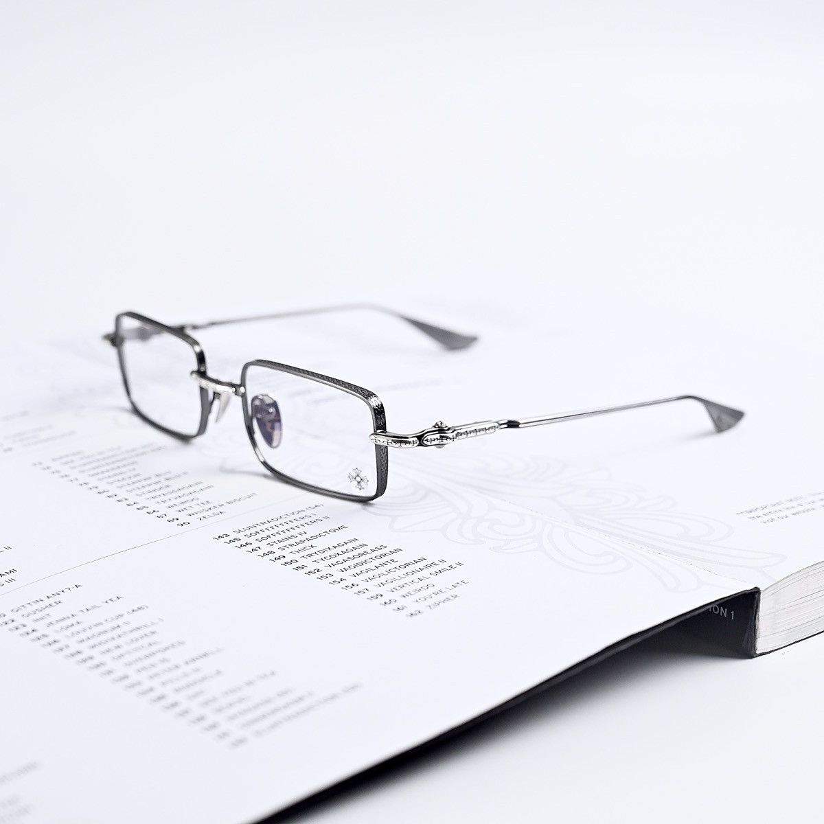 Chrome Hearts CHROME HEARTS BUCKLE RIDER GLASSES Size ONE SIZE - 1 Thumbnail