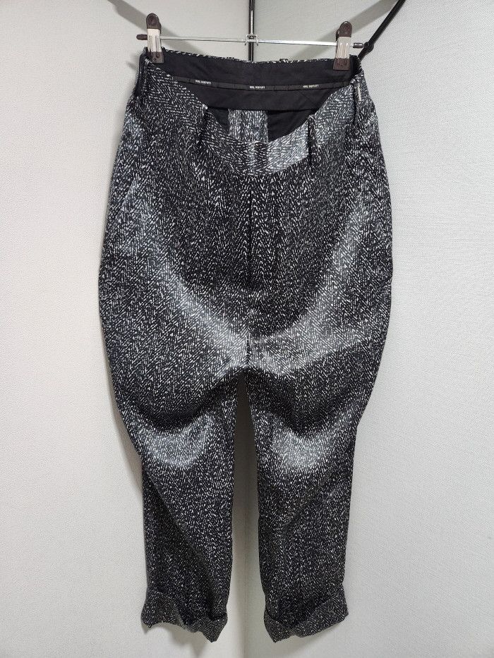 Neil Barrett neil barrett 헤링본 프린트 크롭팬츠 Size 28" / US 6 / IT 42 - 1 Thumbnail