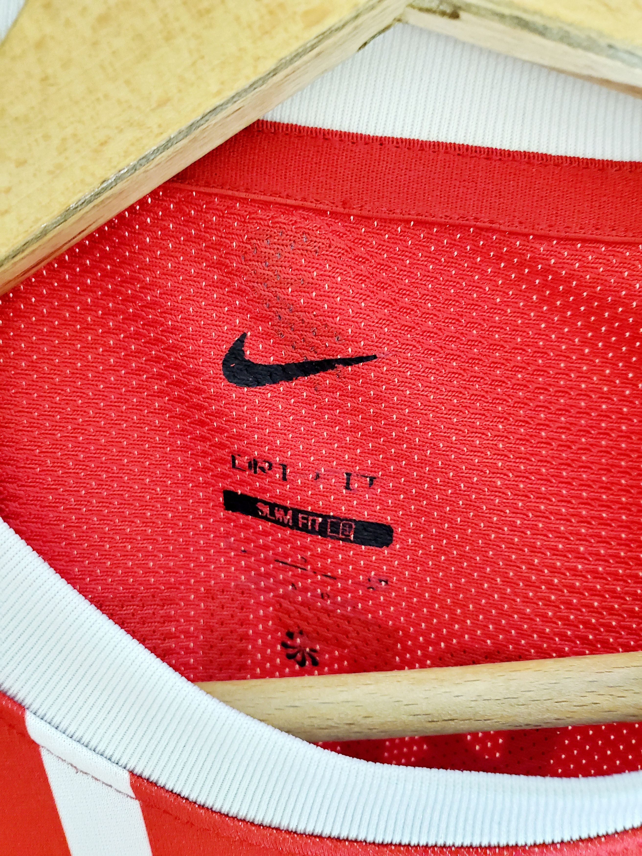 Nike SC FREIBURG 2022 2023 HOME SHIRT JERSEY NIKE S Size US S / EU 44-46 / 1 - 5 Thumbnail