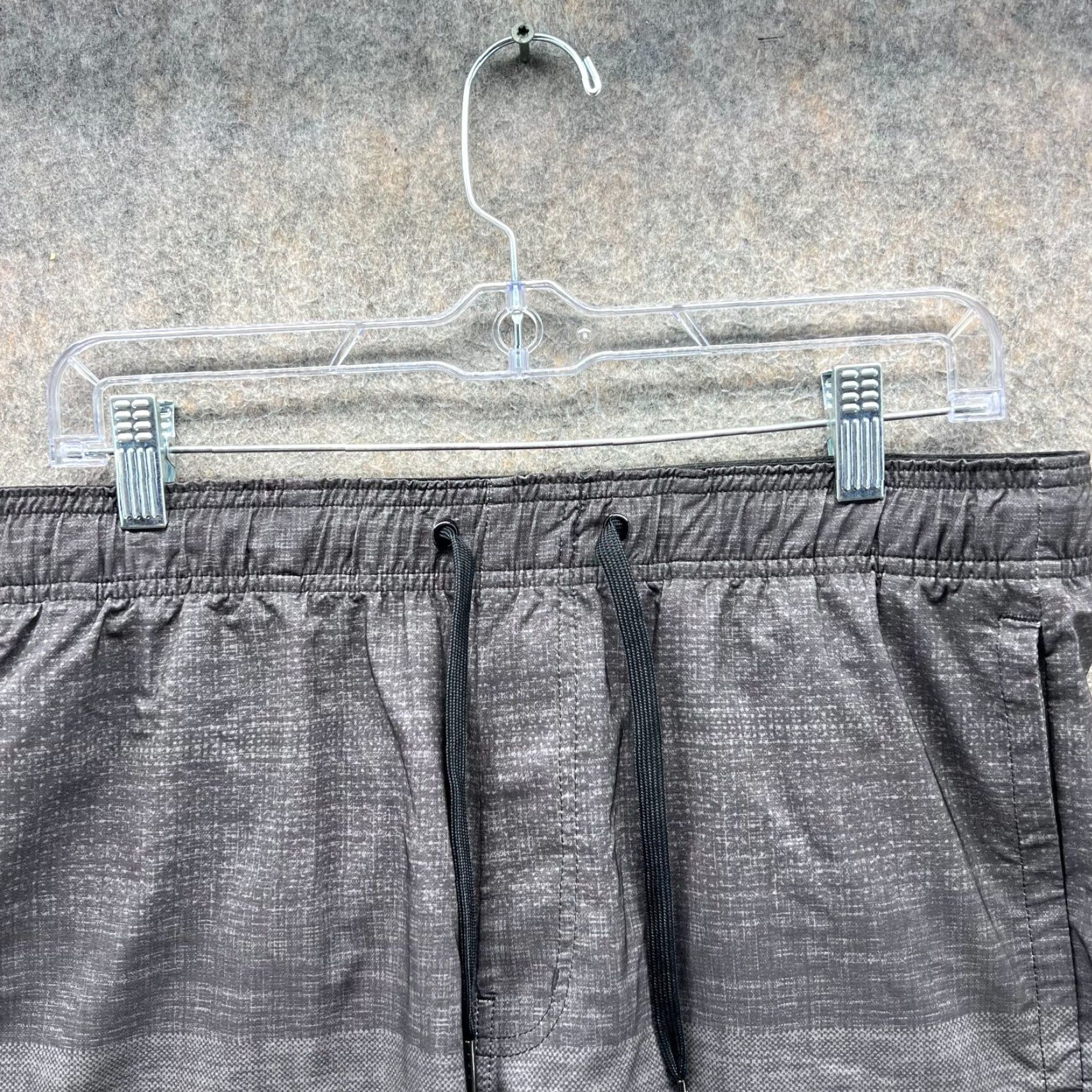 TravisMathew **VINTAGE TRAVIS MATHEW MEDIUM GRAY BOARD SHORTS** User: VINTAGE TRAVIS MATHEW MEDIUM GRAY BOARD SHORTS Size US 31 - 7 Thumbnail