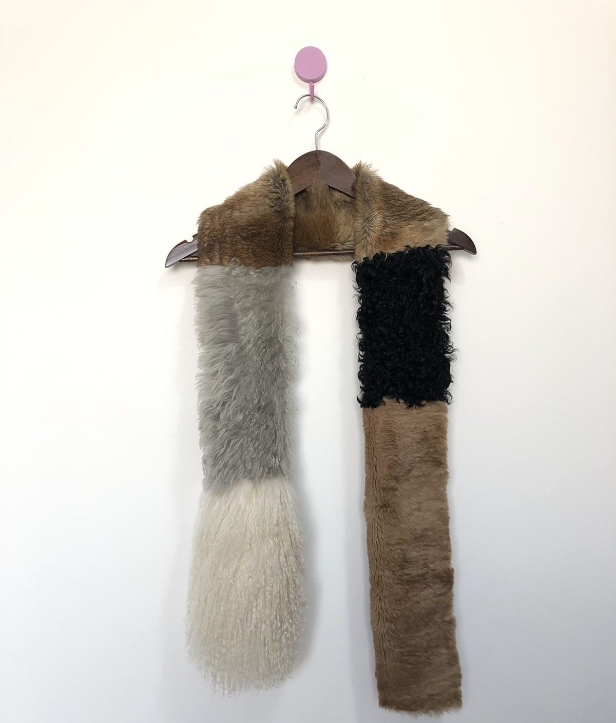 Takahiromiyashita The Soloist. TAKAHIROMIYASHITA THE SOLOIST fur collar. Size ONE SIZE - 2 Thumbnail