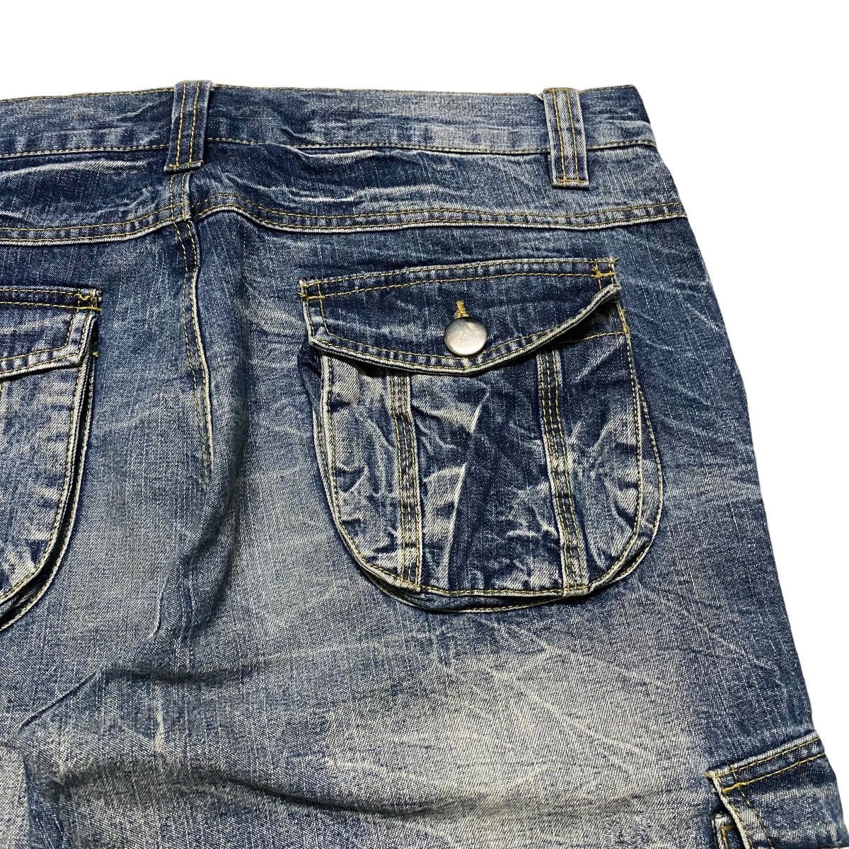 Japanese Brand Japanese Brand TOPISM Cargo Denim Flare Pants Bleach Size US 34 / EU 50 - 11 Thumbnail