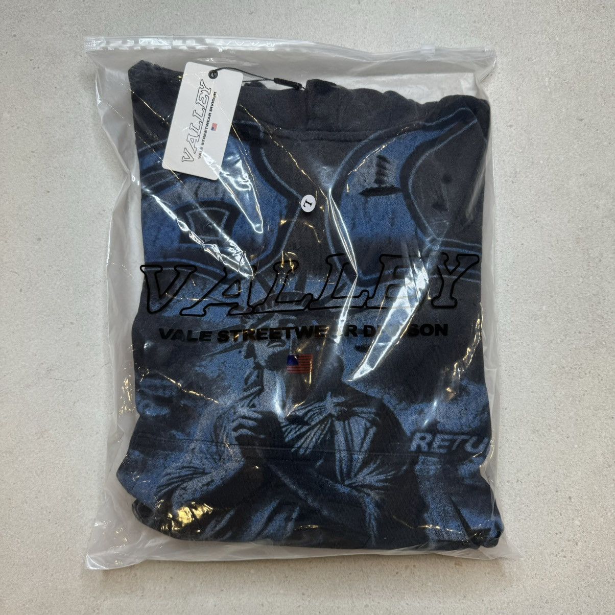 Vale Vale Forever Return Of Vale Pullover SIZE LARGE Size US L / EU 52-54 / 3 - 3 Thumbnail