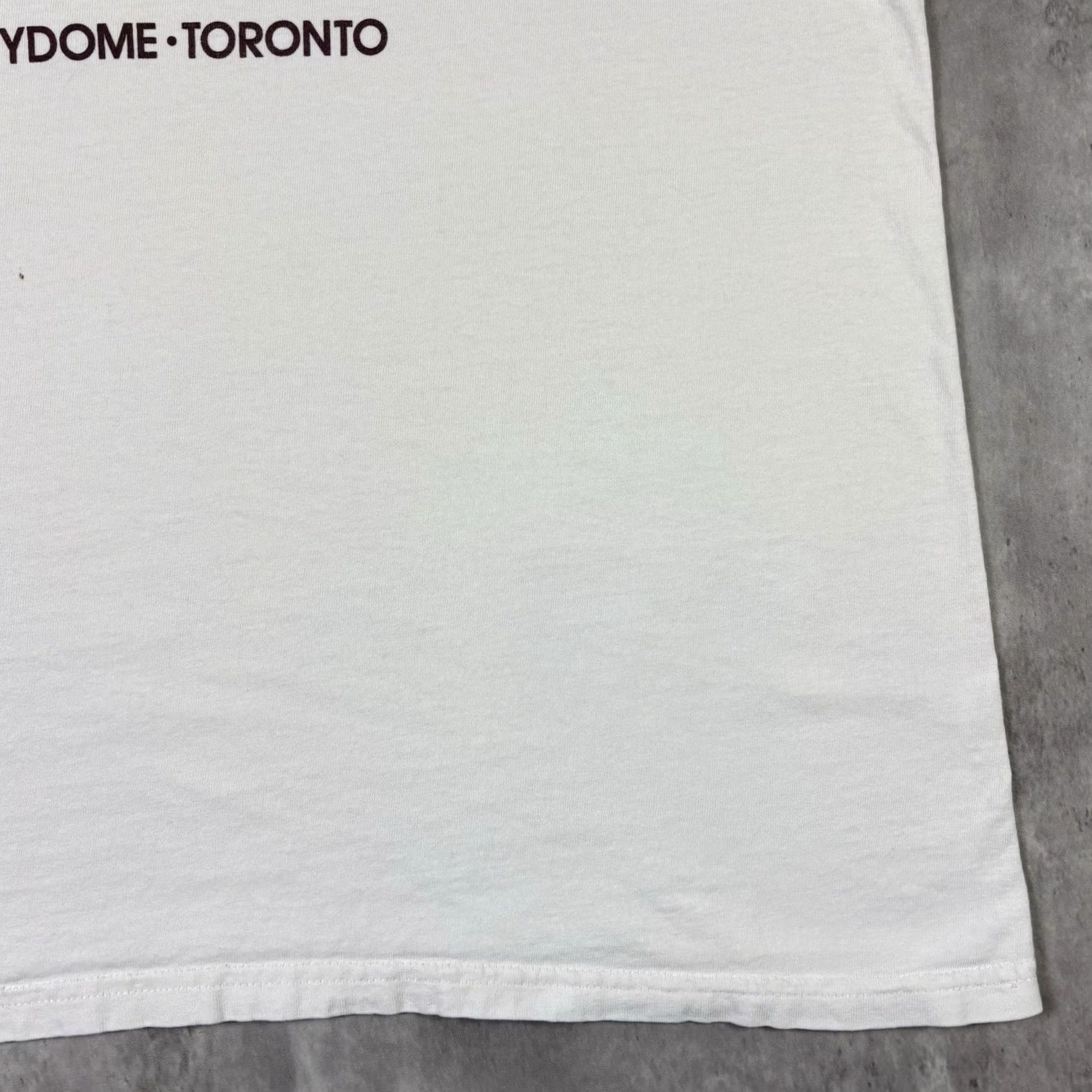 Hard Rock Cafe VINTAGE Hard Rock Cafe T Shirt Toronto White L Mens 90s Size US L / EU 52-54 / 3 - 7 Thumbnail