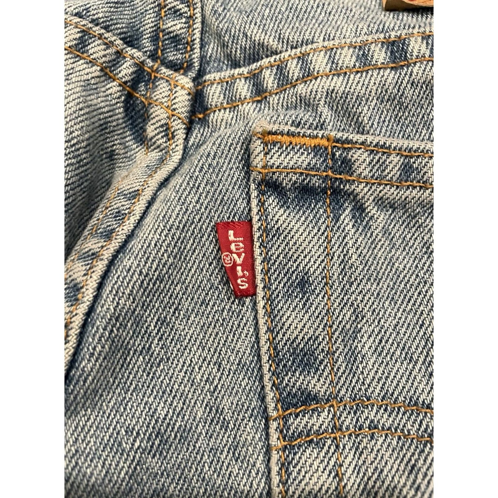 Levi's VINTAGE Levi's 550 Jeans Women 11 Regular Denim Blue 28x30 Relaxed Fit Mom 550 Model Jeans Mens Womens Boys Girls Size 32" / US 10 / IT 46 - 4 Thumbnail