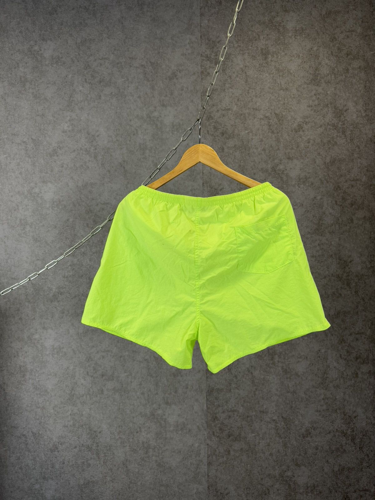 Nike Nike vintage swoosh made in Taiwan nylon shorts Size US 34 / EU 50 - 6 Thumbnail