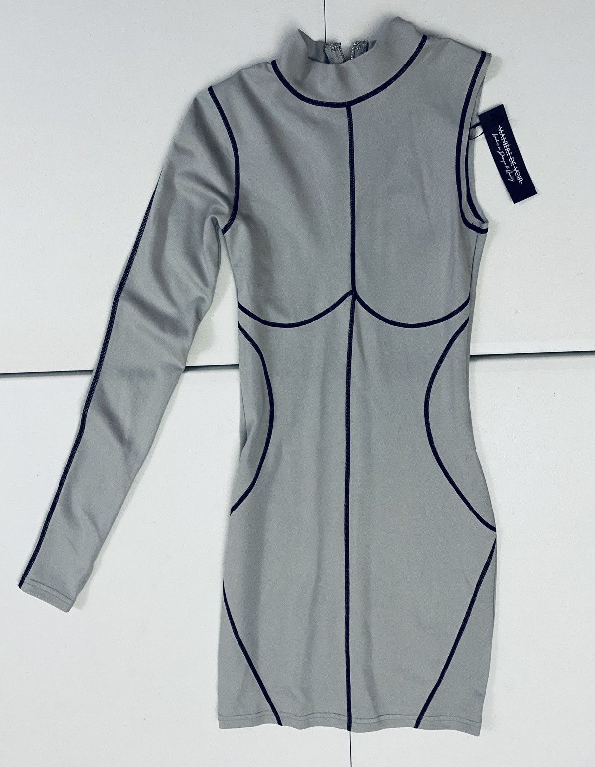 Maniere De Vior Manière De Voir Iced Gray One Sleeve Contrast Stitch Dress 8 Size M / US 6-8 / IT 42-44 - 2 Thumbnail