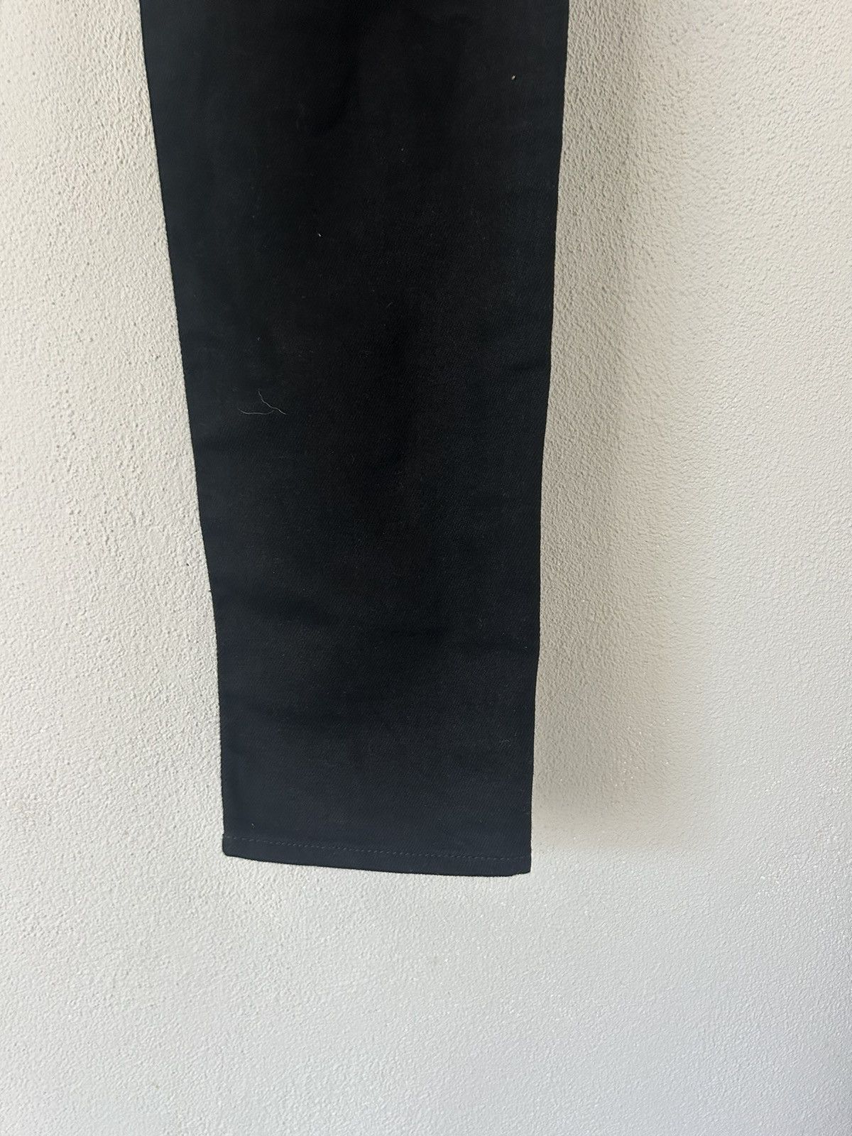 Givenchy Black Slim-Fit Jeans with Red Graphic Patch Size US 31 - 8 Thumbnail