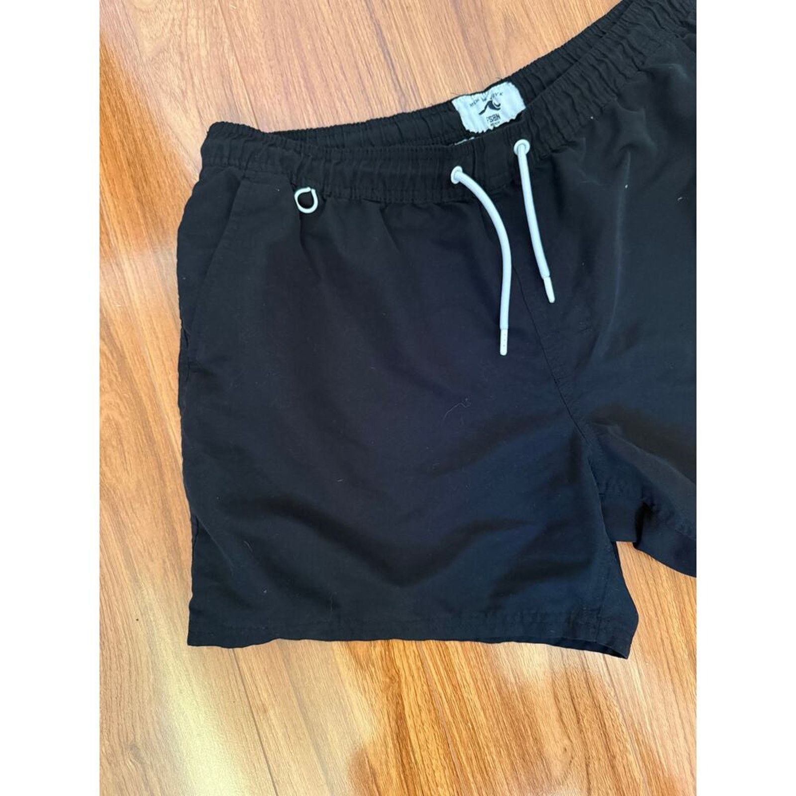 & Other Stories catch the wave beach shorts very comfortable Size US 33 - 3 Thumbnail
