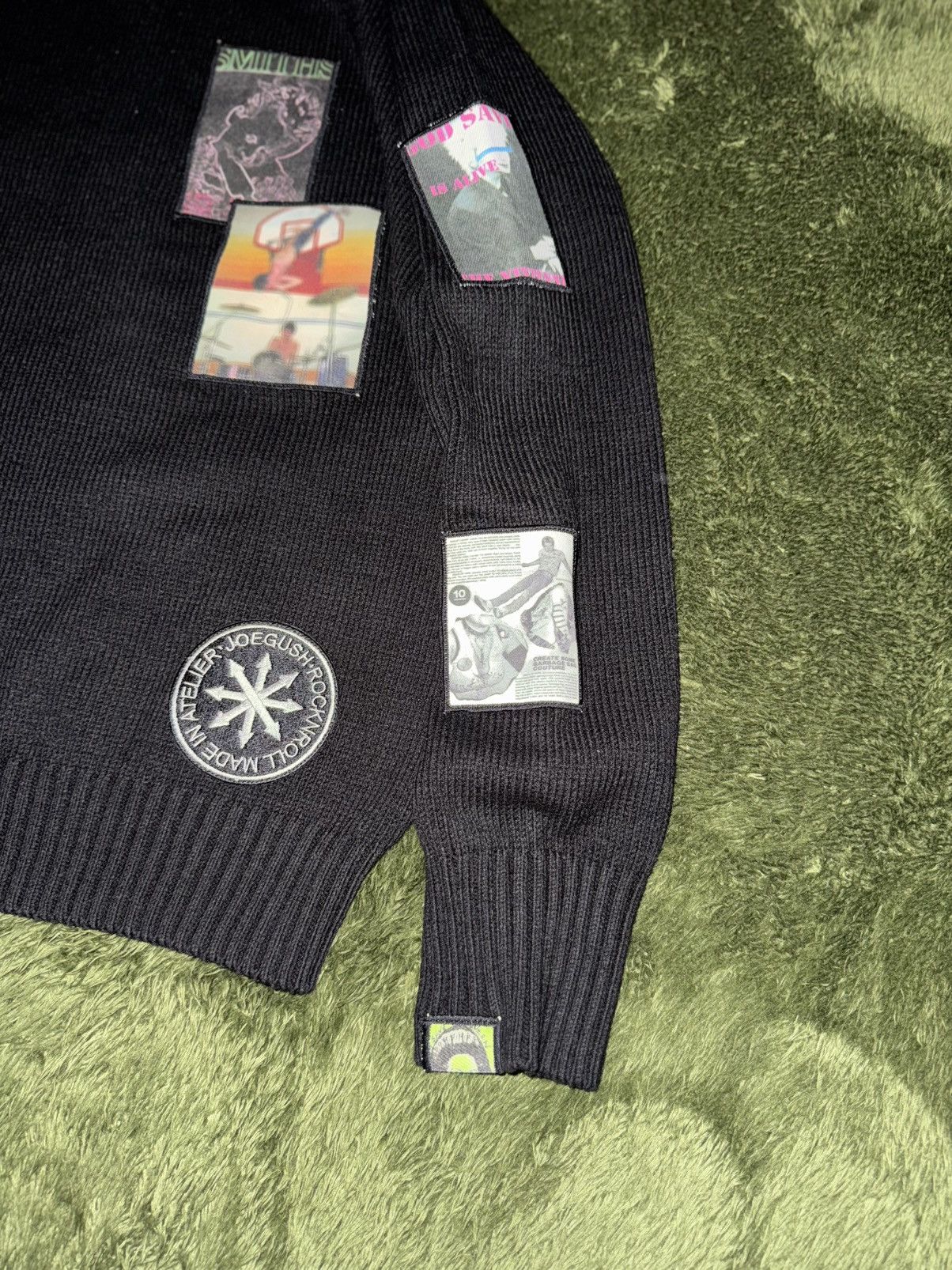 Japanese Brand [2] JOEGUSH Patch Single Pullover Knit (Black) Size US XL / EU 56 / 4 - 5 Thumbnail