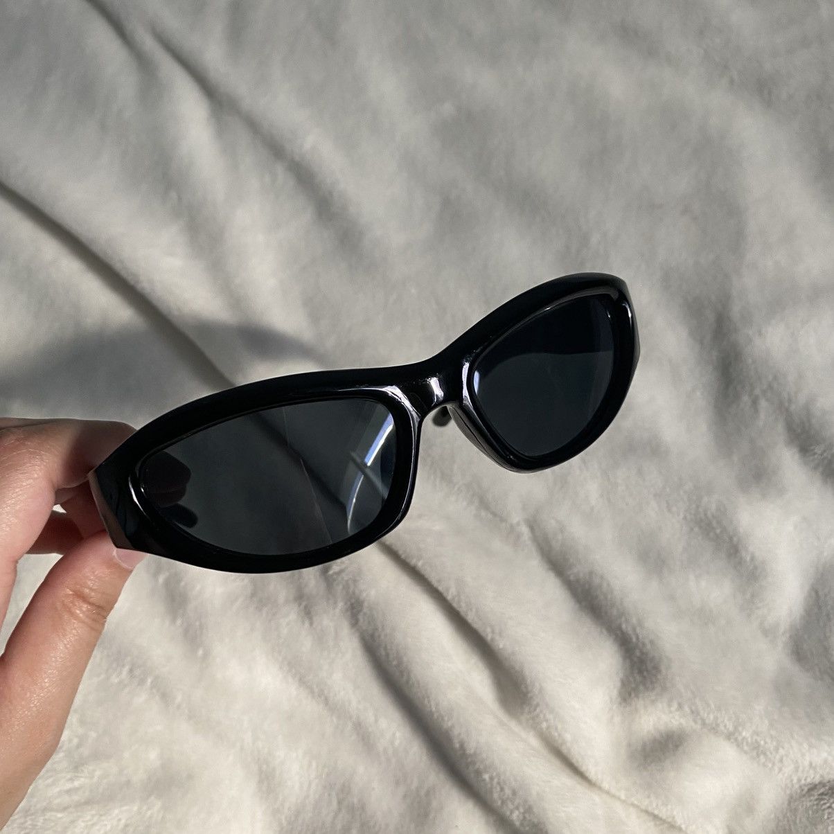 Other Y2K Wraparound Sunglasses Size ONE SIZE - 1 Thumbnail