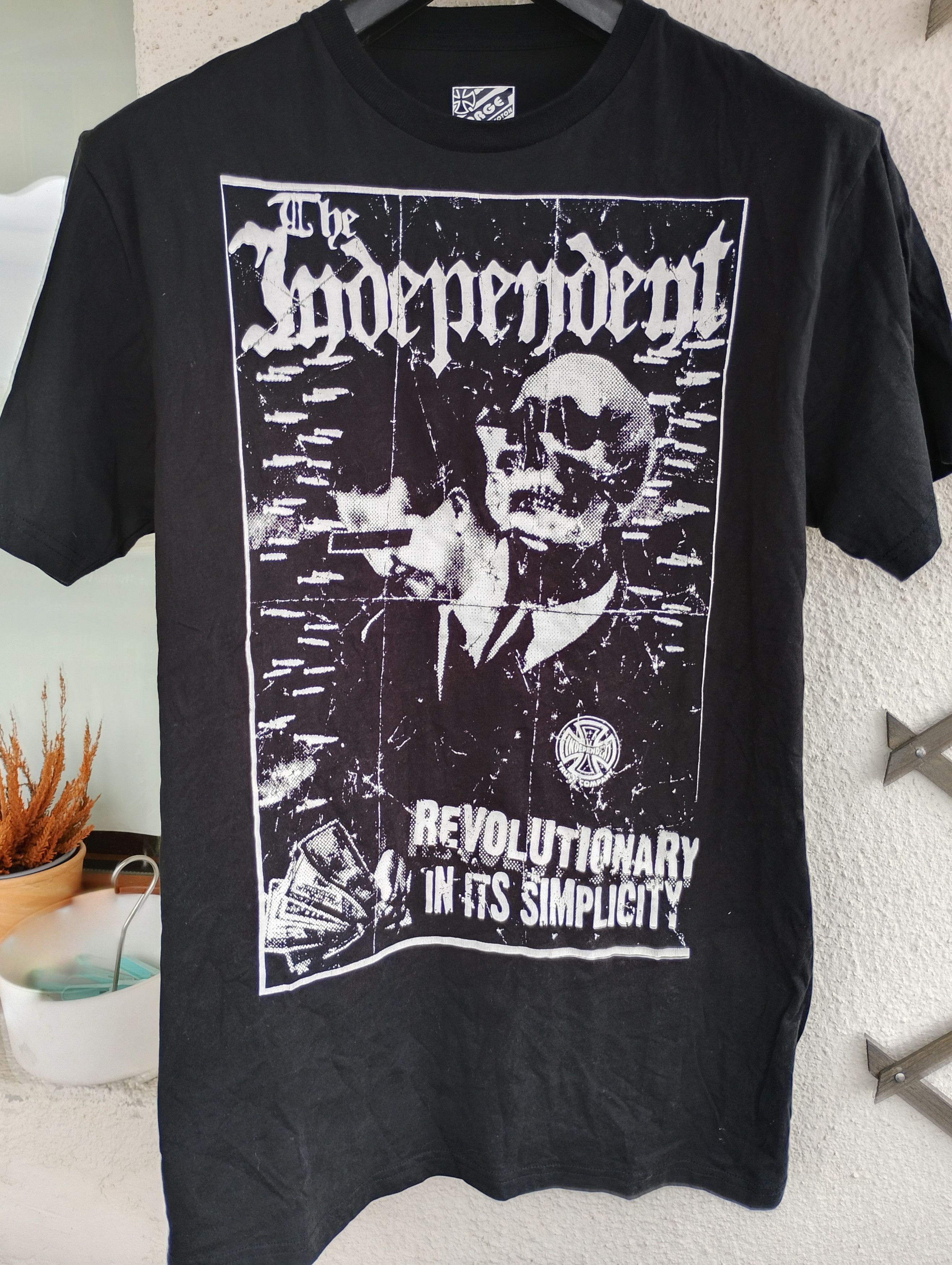 Independent Truck Co. Independent Truck Company Y2K Skate t-shirt sz M/L? Size US M / EU 48-50 / 2 - 2 Thumbnail