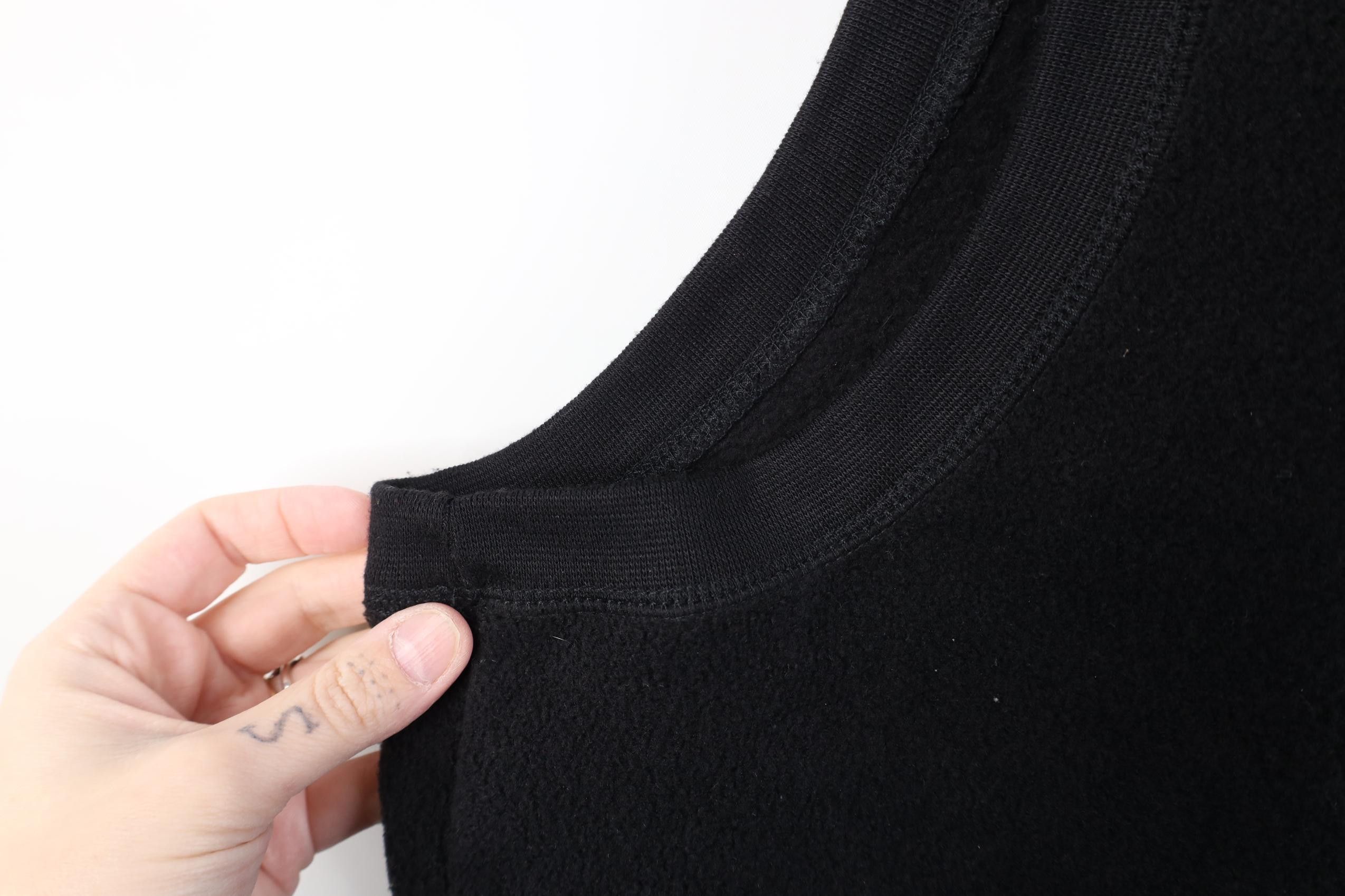 Vintage Vintage 90s Streetwear Fleece V-Neck Sweater Vest Black Size US XXL / EU 58 / 5 - 5 Thumbnail