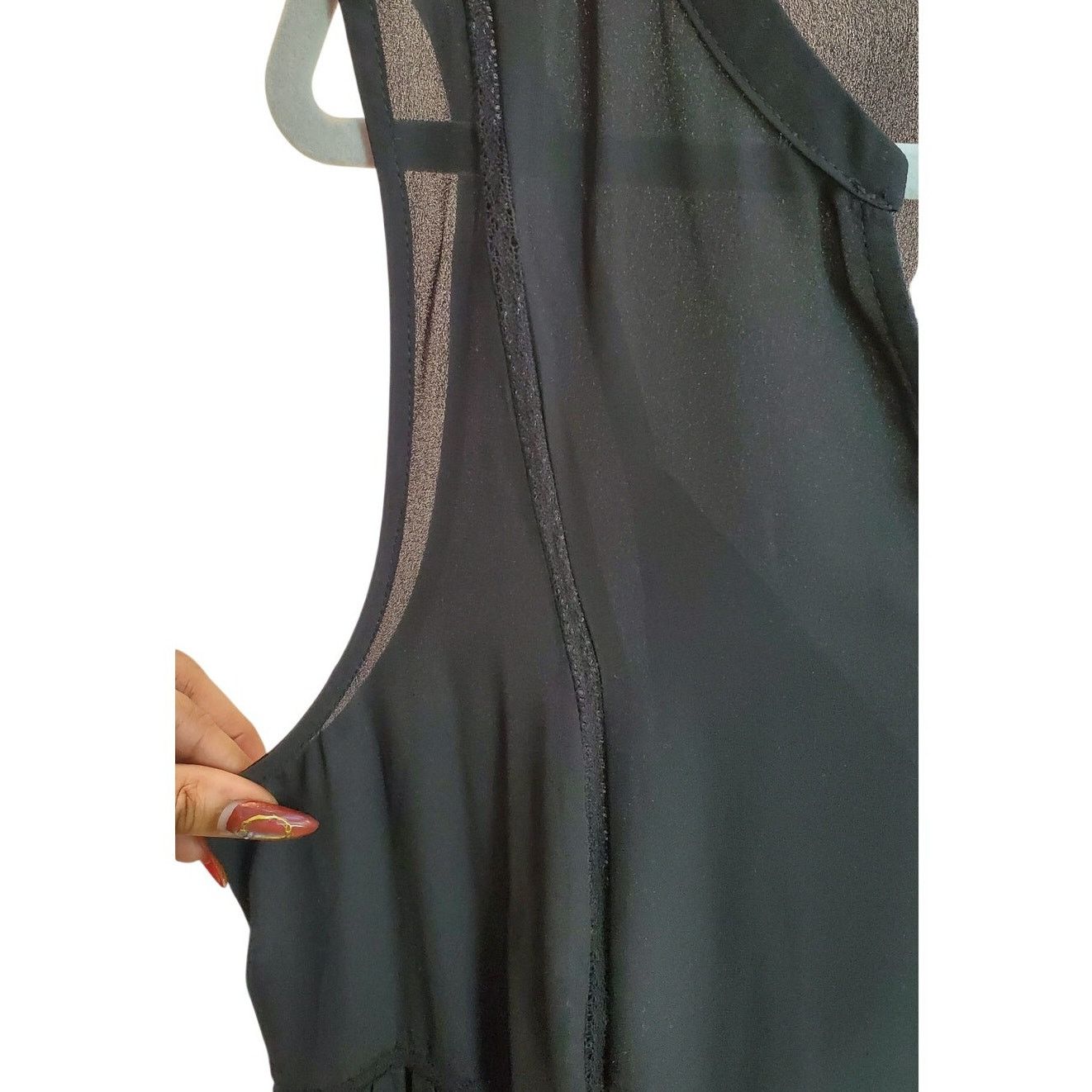 Old Navy Old Navy Black Sheer Overlay Sleeveless V-Neck Dress XL Size XL / US 12-14 / IT 48-50 - 7 Thumbnail