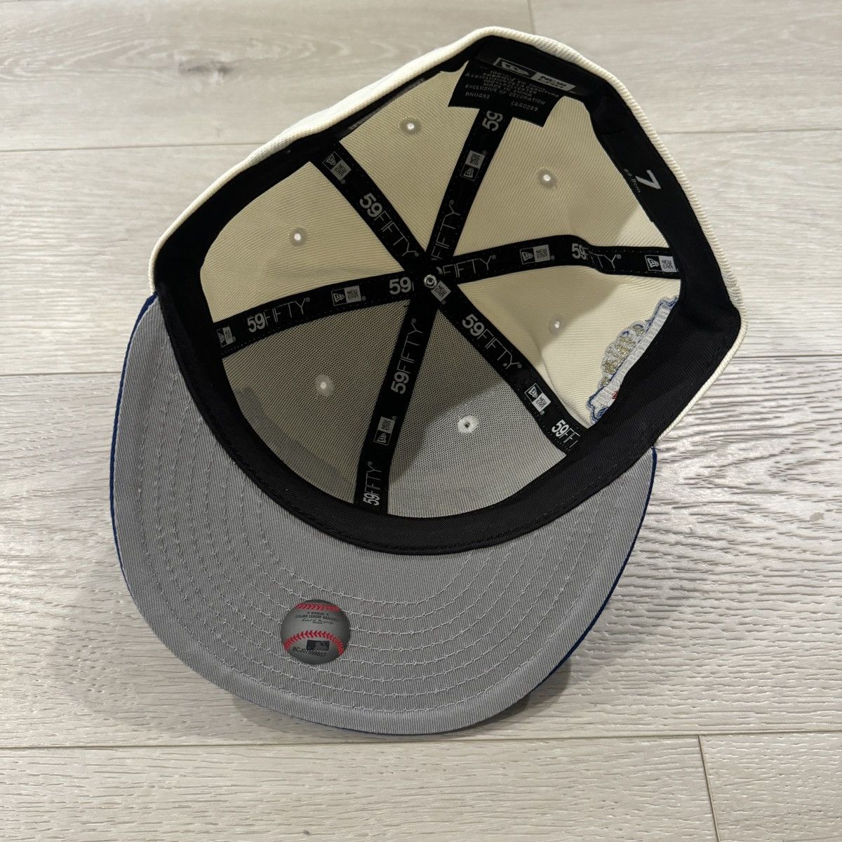 New Era Off White LA Dodgers 40th Side Patch New Era Fitted