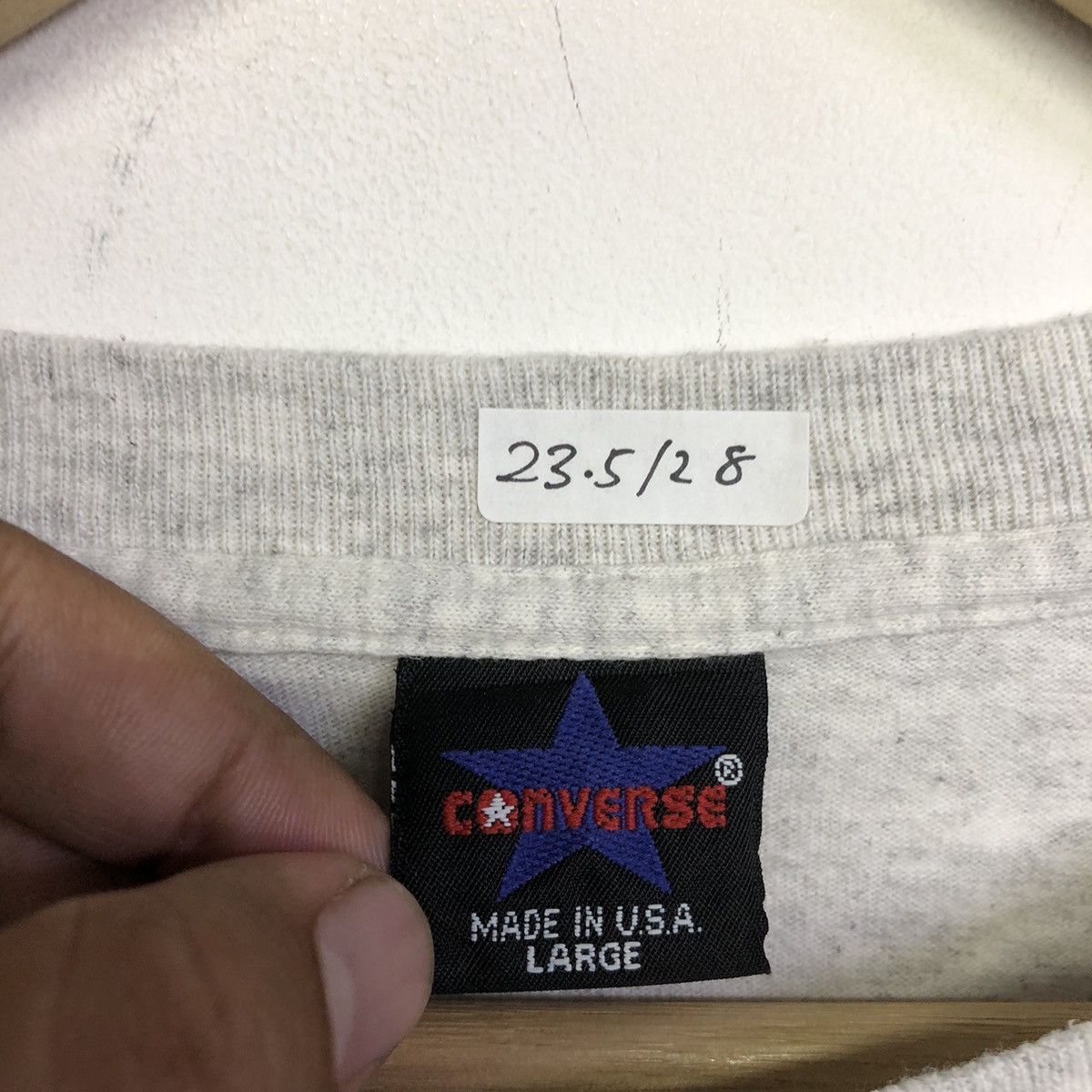 Converse × Vintage Vintage Converse 1974 Basketball Yearbook Tshirt Size US L / EU 52-54 / 3 - 9 Thumbnail