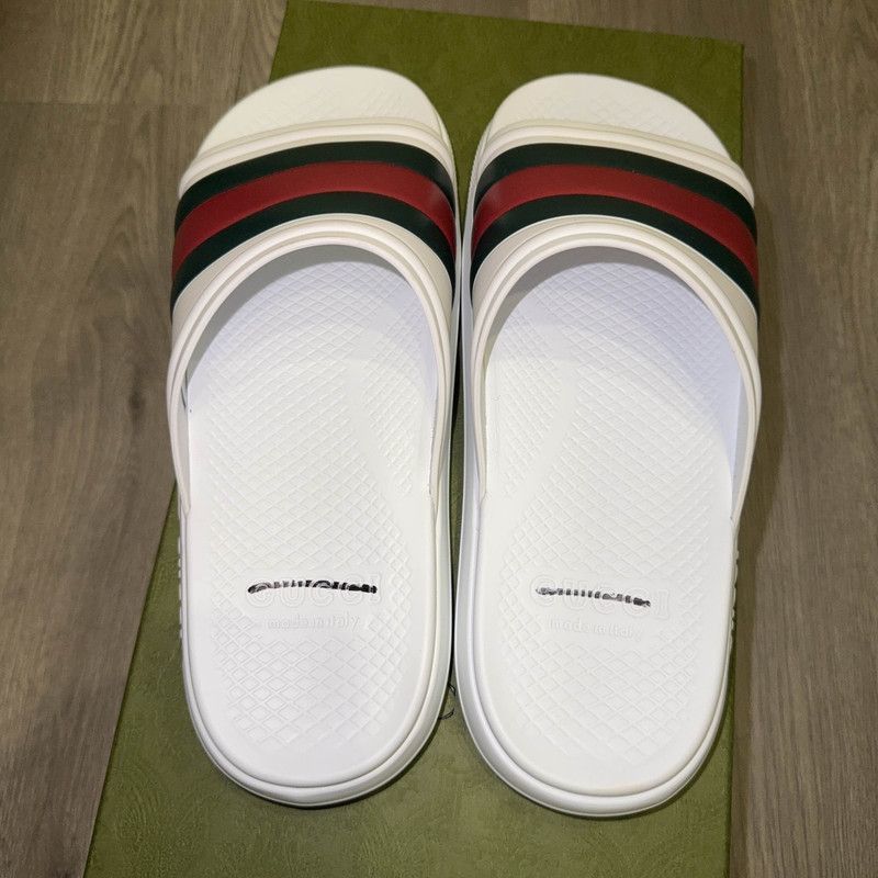 Gucci Gucci Comfortable Slip-On Slide Sandals for Men - Size US 7 / EU 40 - 3 Thumbnail