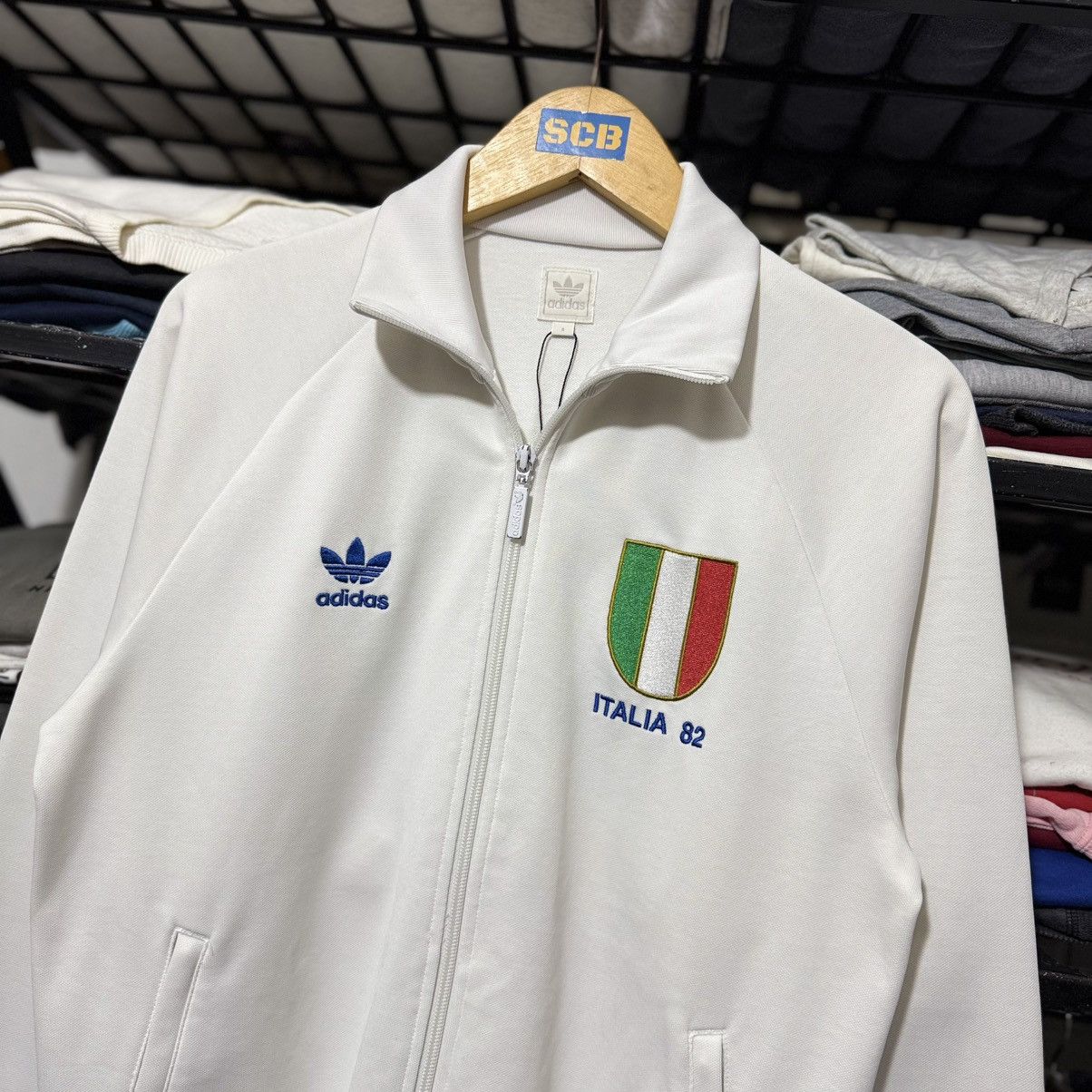 Vintage Vintage y2k adidas italy world cup track top Size US S / EU 44-46 / 1 - 10 Thumbnail