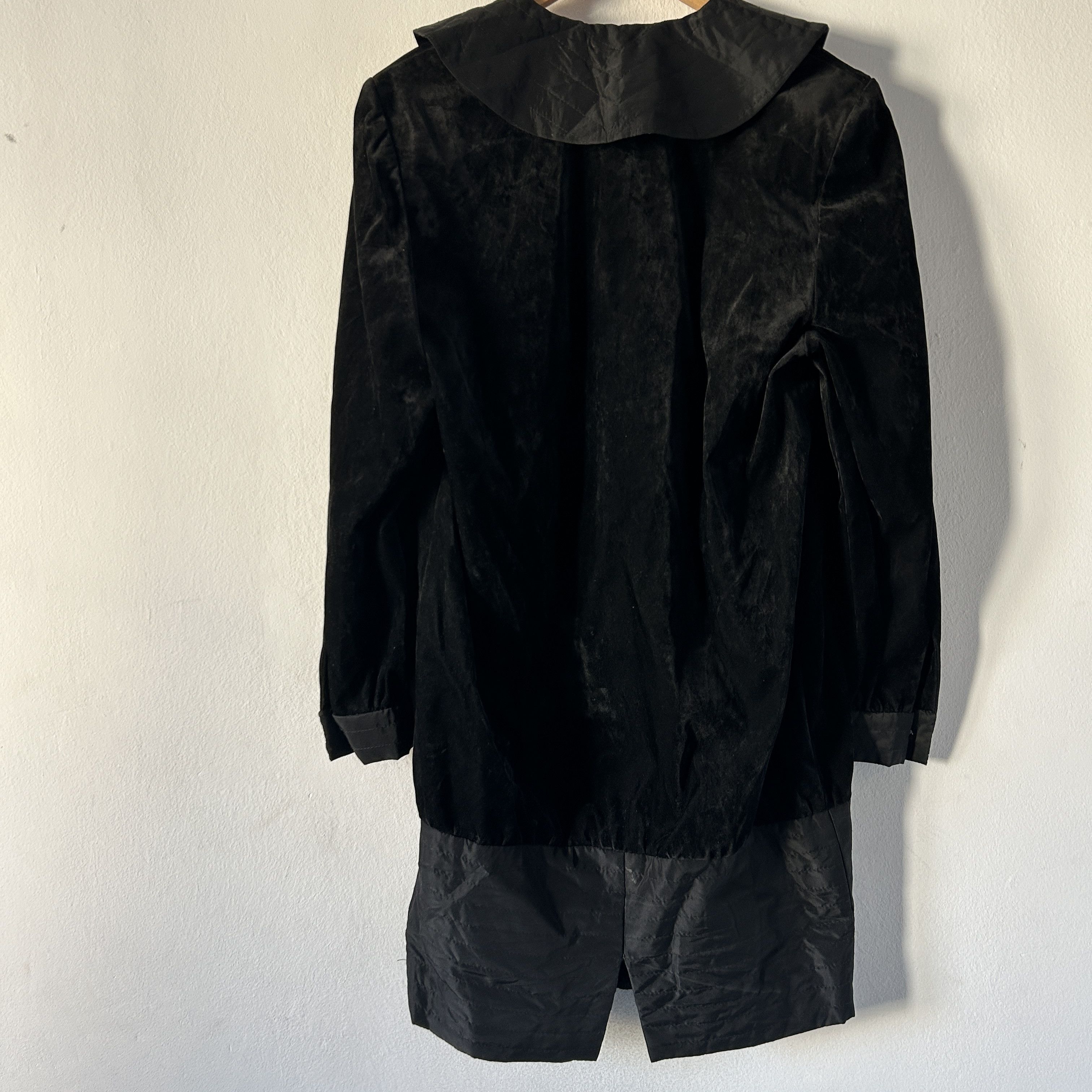 Vintage Vintage black velvet quilted clowncore mini dress Size M / US 6-8 / IT 42-44 - 8 Thumbnail