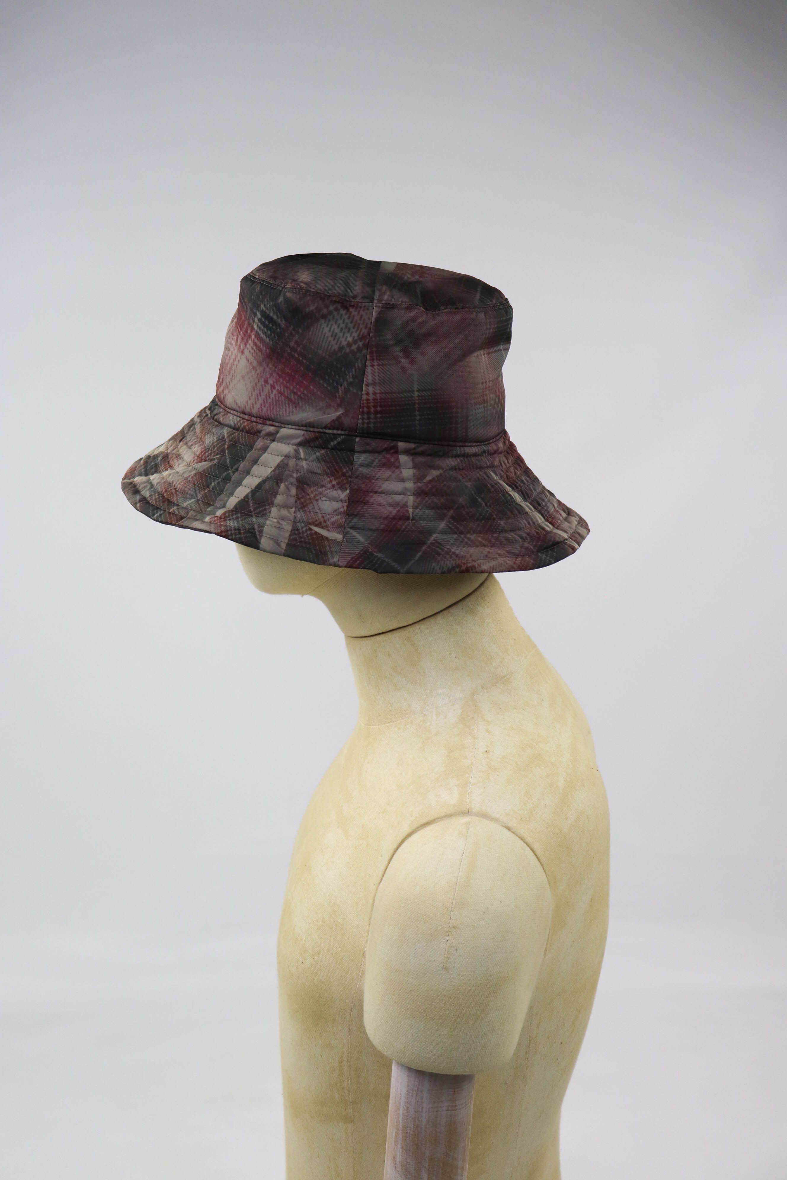 Other Tonsure Pre S/S 2019 Crunched Check Print Bucket Hat Size ONE SIZE - 5 Thumbnail
