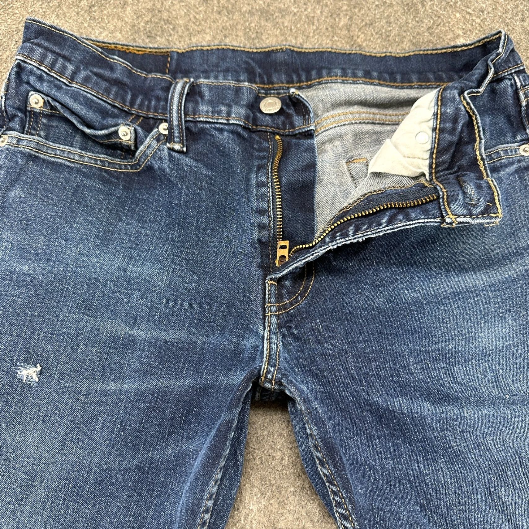 Levi's Levi's 511 Jeans Mens 32x32 Blue Skinny Fit Dark Wash Stretch Denim Regular Inseam 32 Mens Jeans Size US 32 / EU 48 - 2 Thumbnail