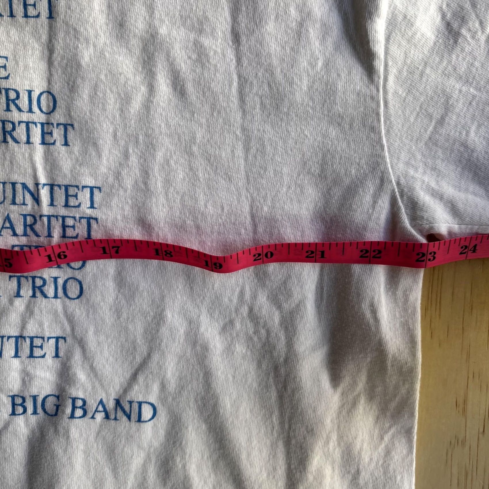 Delta VINTAGE 1999 QE2 JAZZ FESTIVAL Delta Shirt Mens XL White Crew Tee T-Shirt Size US XL / EU 56 / 4 - 6 Thumbnail