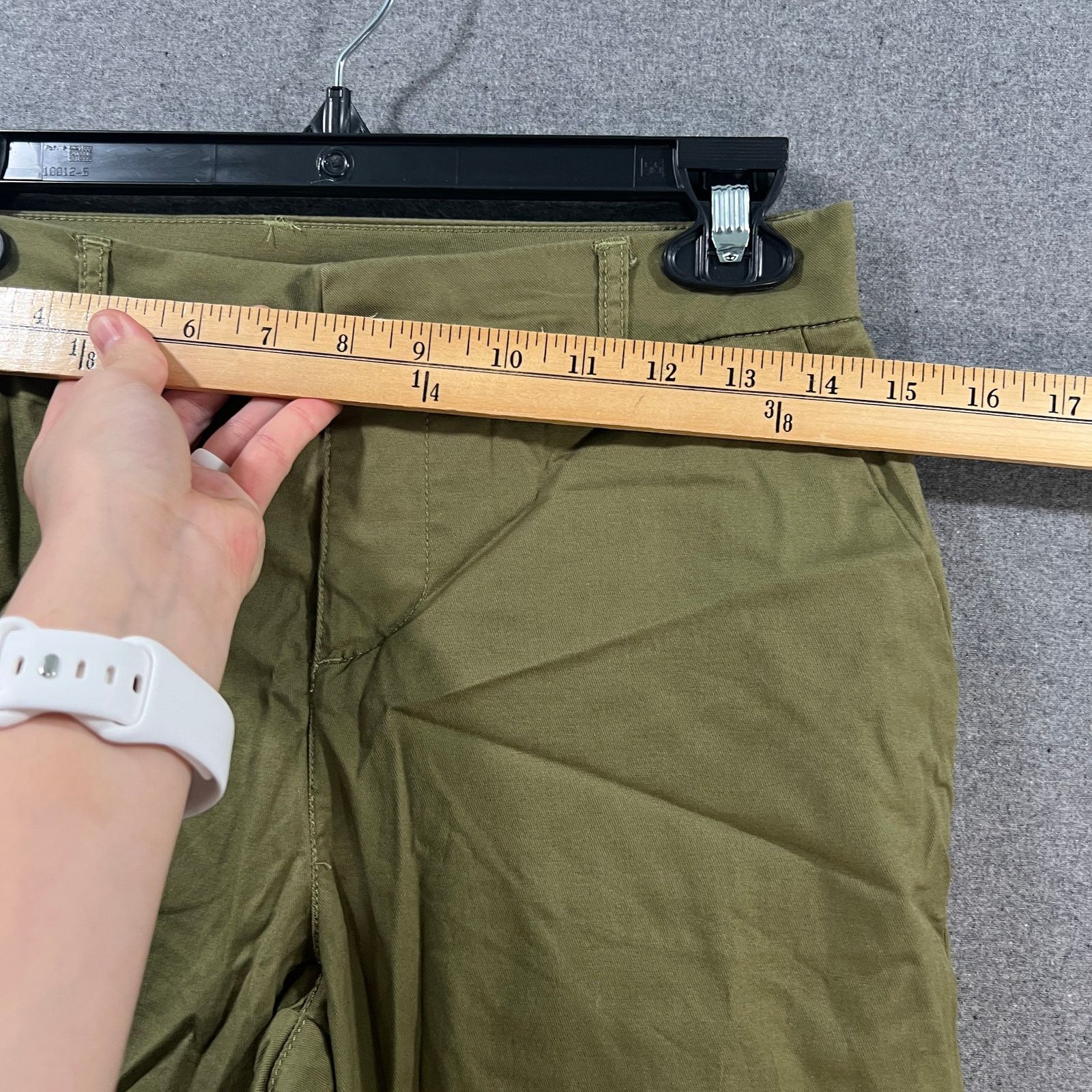 Other Laurie Felt Lightweight Chino Pants Martini Olive, Reg 2 Size 26" / US 2 / IT 38 - 12 Thumbnail