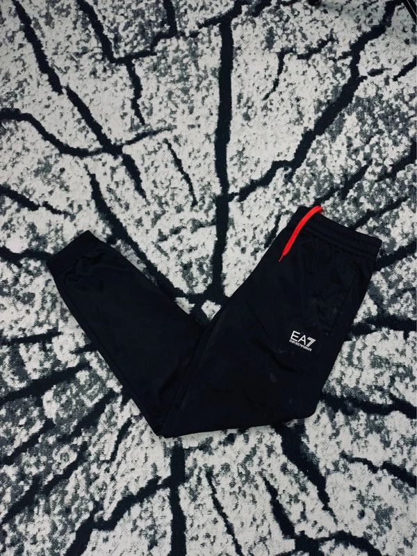 Emporio Armani Emporio Armani black EA7 S tracksuit pants Size US 34 / EU 50 - 2 Thumbnail