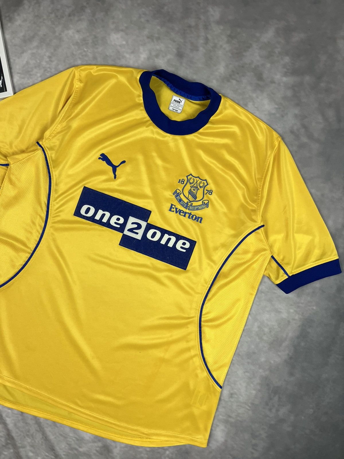 Puma Vintage Puma Everton 2000/01 Away/Third Shirt One 2 One L sz Size US L / EU 52-54 / 3 - 1 Thumbnail