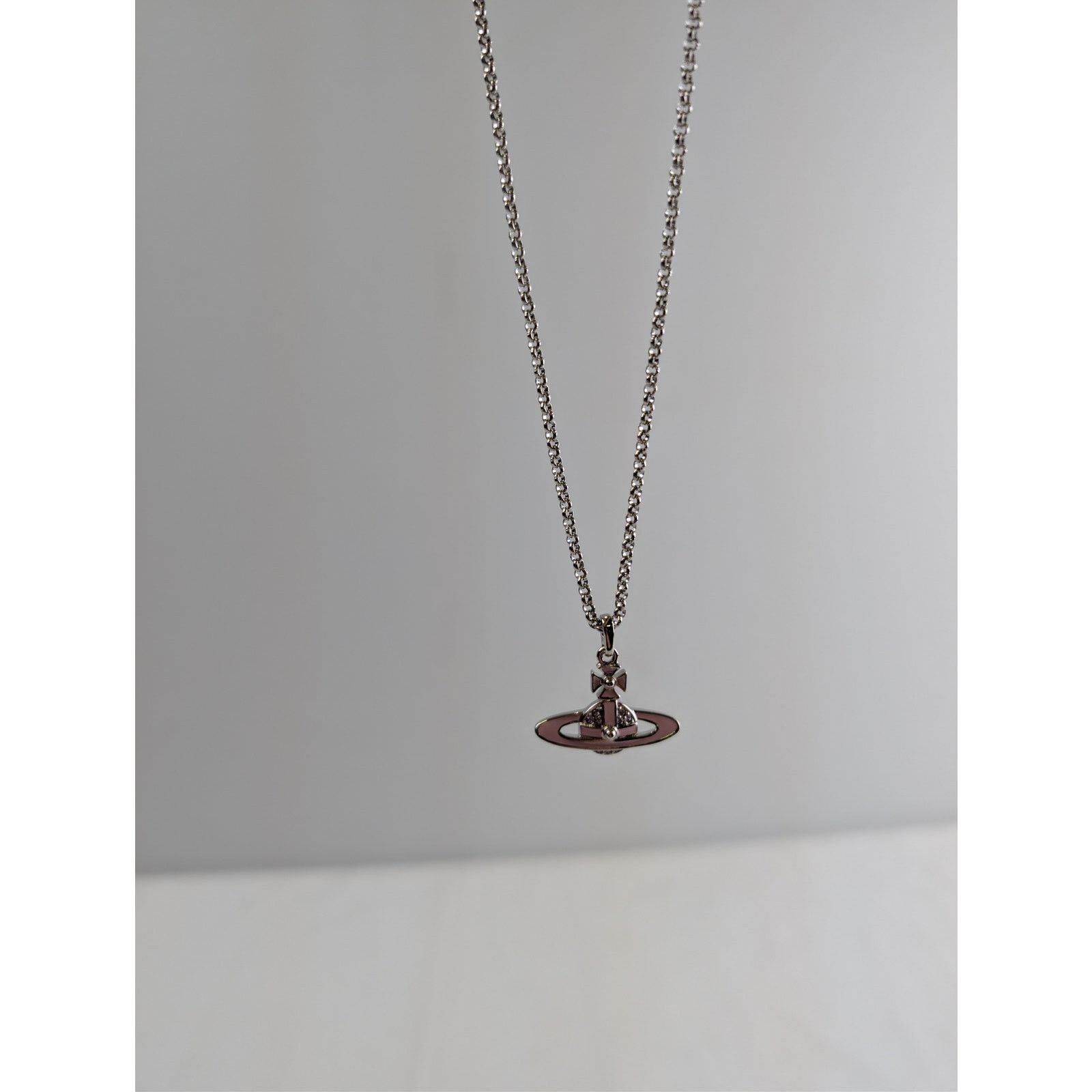 Vivienne Westwood o1rshd1 unisex Neil Mini Bas Relief Pendant Necklace Brass Size ONE SIZE - 13 Thumbnail