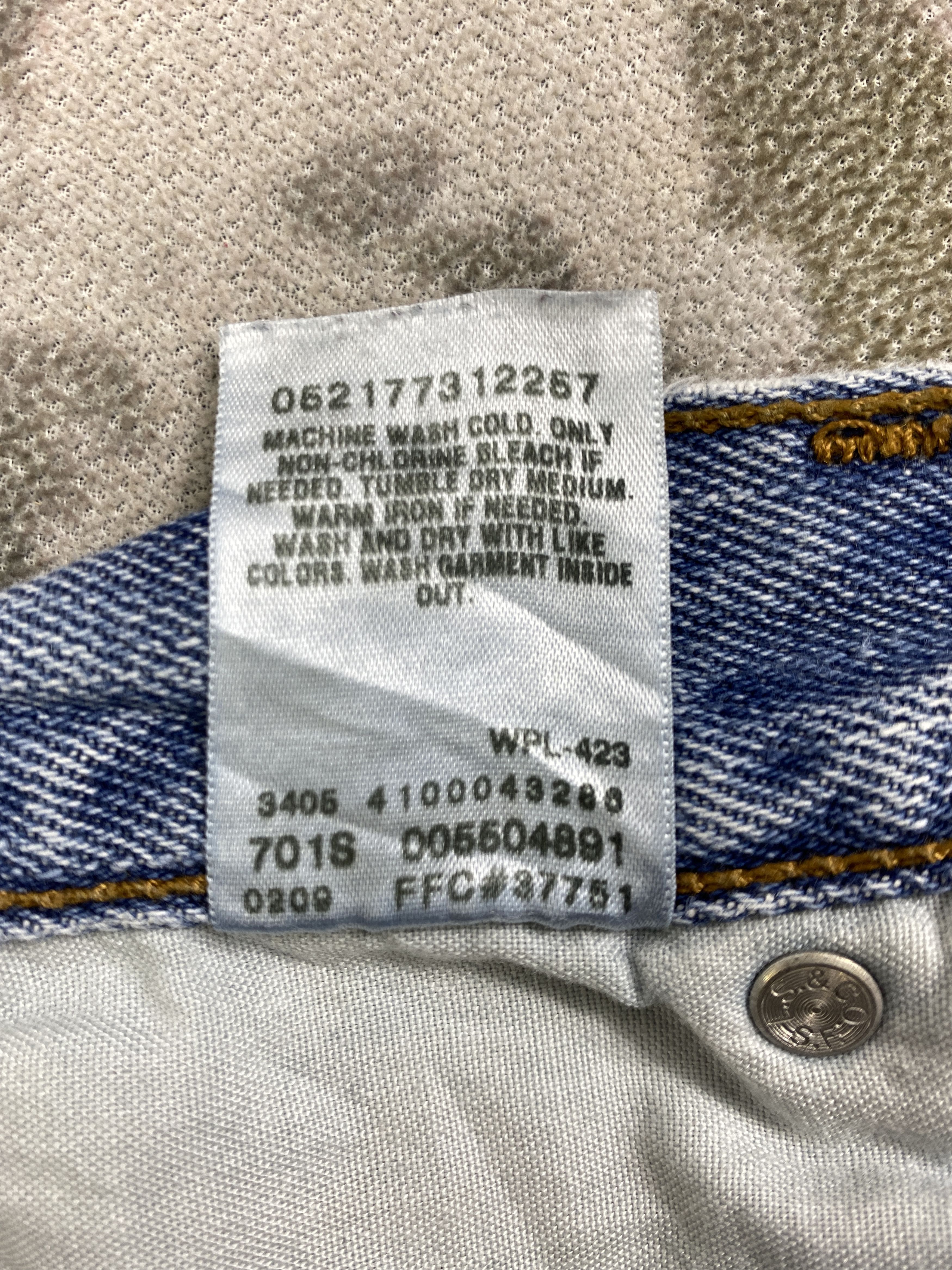 Levi's Light Wash Vintage Levi's 550 Relaxed Fit Denim -JN726 Size US 31 - 11 Thumbnail