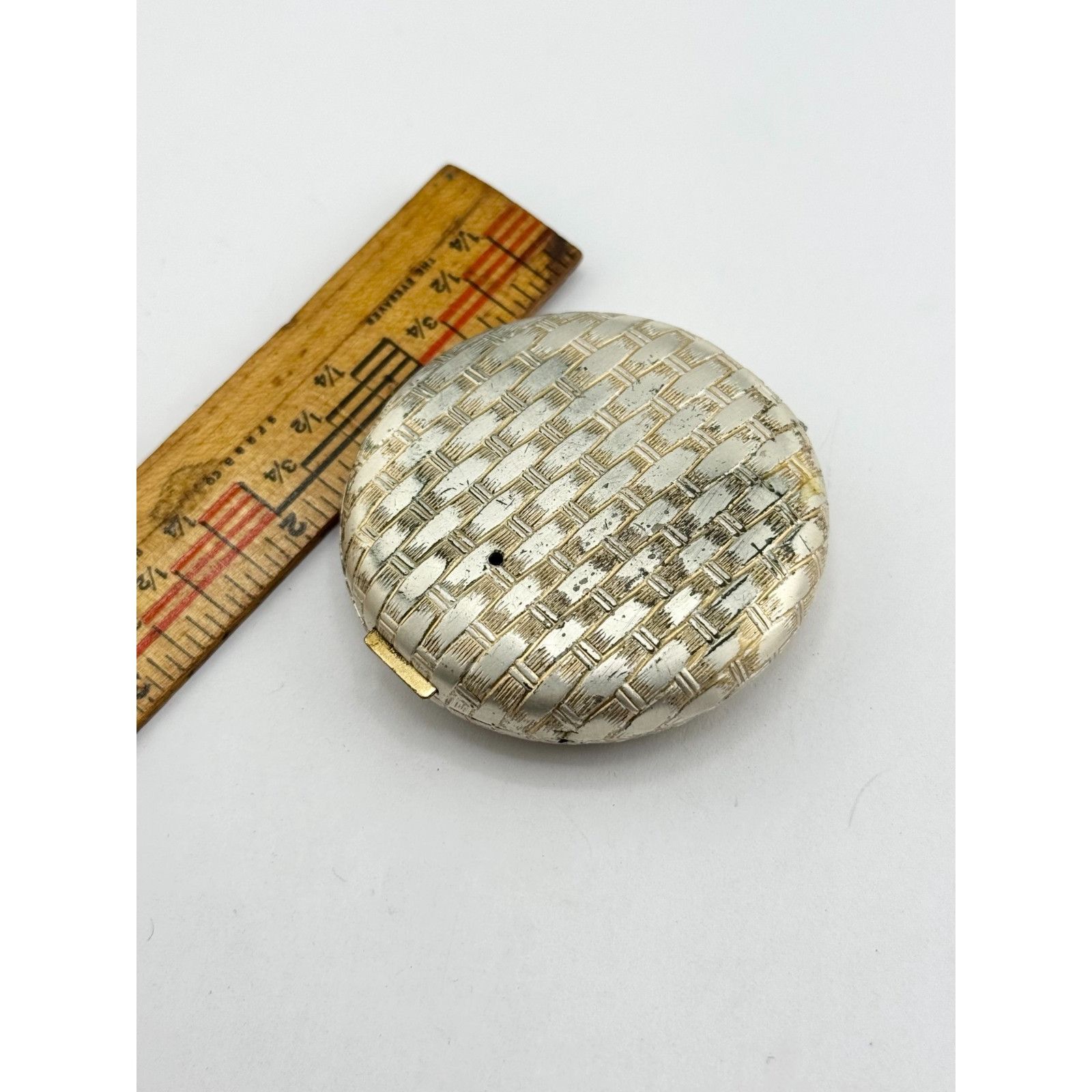 Vintage Vintage Avon 1966 woven metal compact Size ONE SIZE - 4 Thumbnail