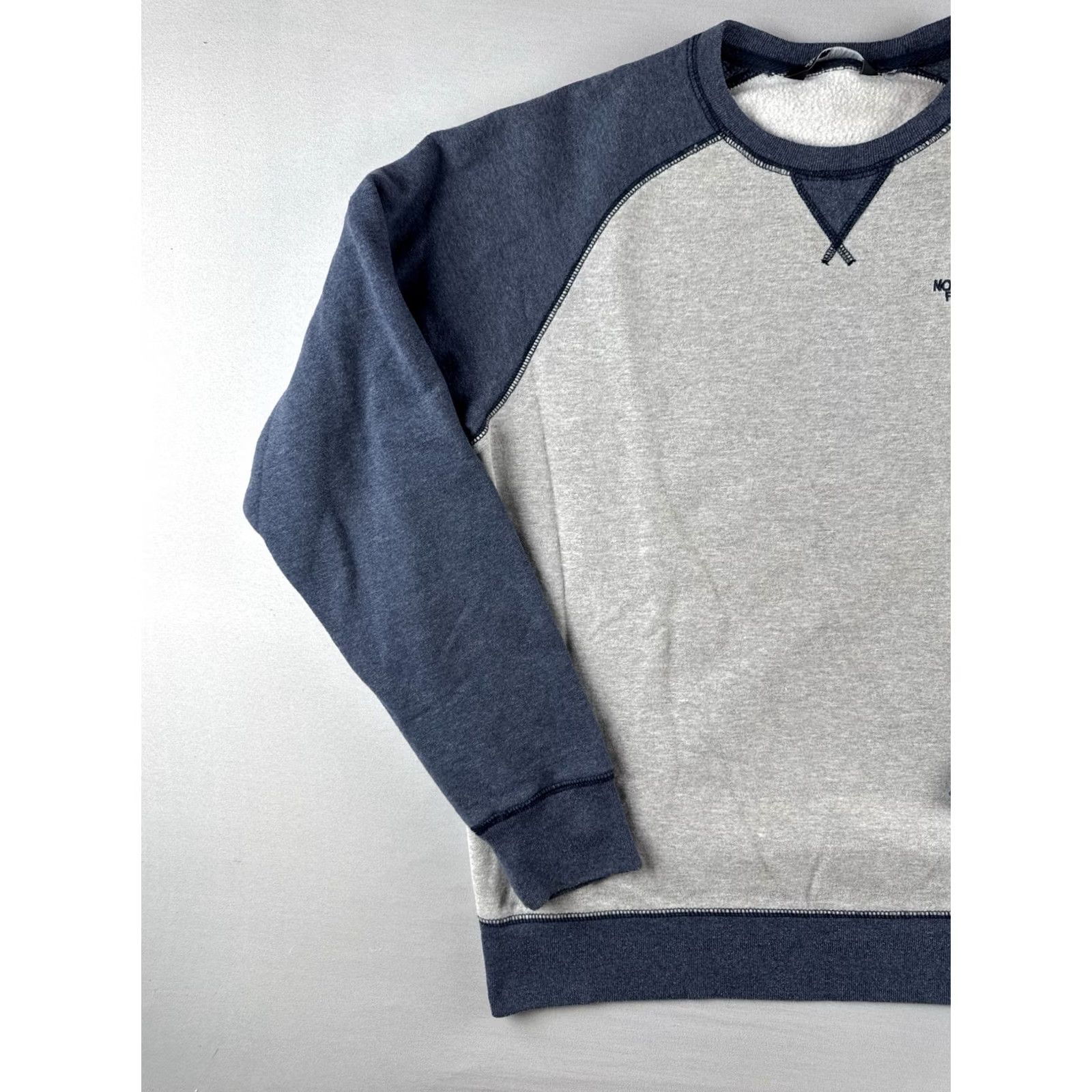 The North Face The North Face Sweatshirt Mens M Gray Blue Pullover Fleece Crewneck Hooded? Size US M / EU 48-50 / 2 - 2 Thumbnail