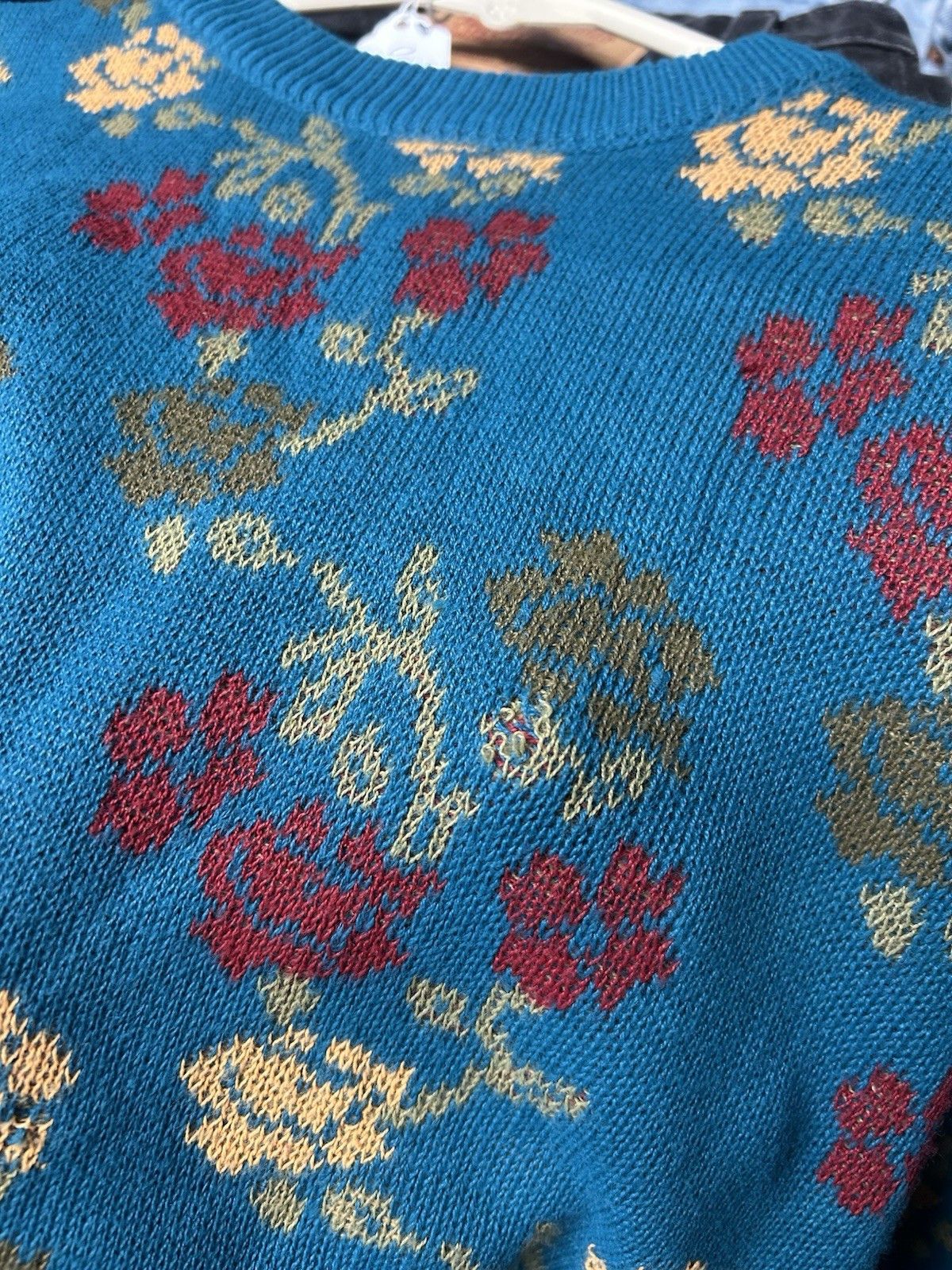 Vintage Vtg acrylic knit sweater flowers roses blue floral medium Size US M / EU 48-50 / 2 - 6 Thumbnail