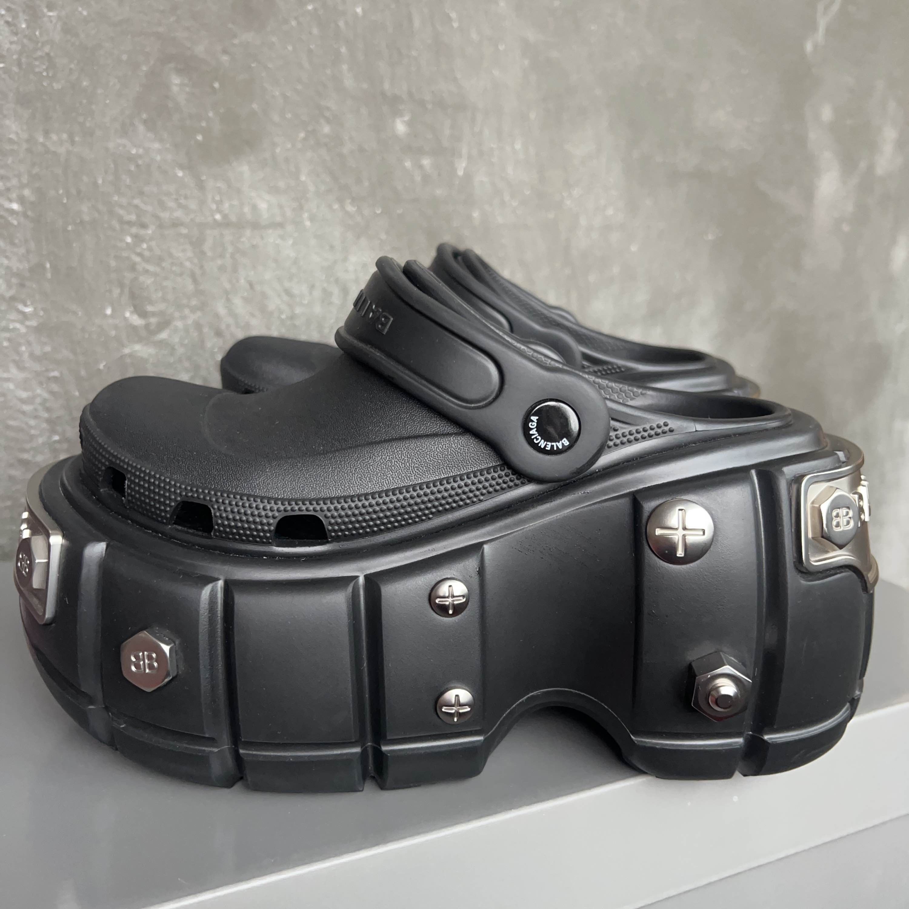 Balenciaga Balenciaga x Crocs HardCrocs Platform Sandals Size 35 Size US 5 / IT 35 - 1 Thumbnail