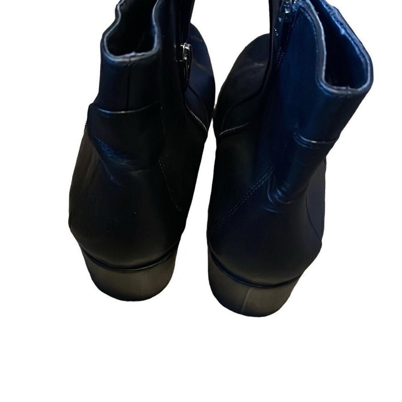 Designer Marc Fisher leather booties size 9 Size US 9 / IT 39 - 5 Thumbnail