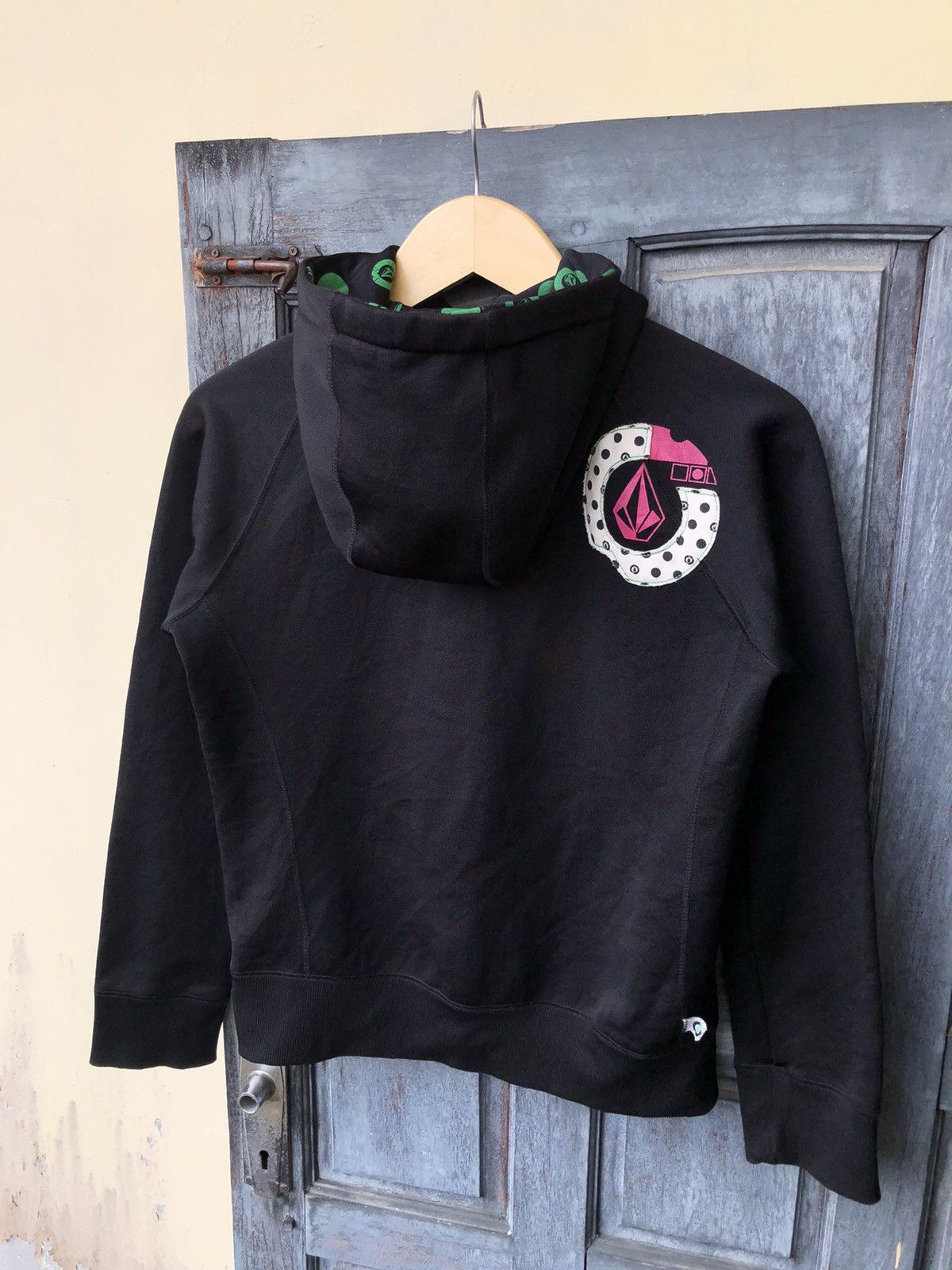 Volcom Vintage Volcom Hoodie Patchwork Logo V Line Science OSFA Size ONE SIZE - 11 Thumbnail