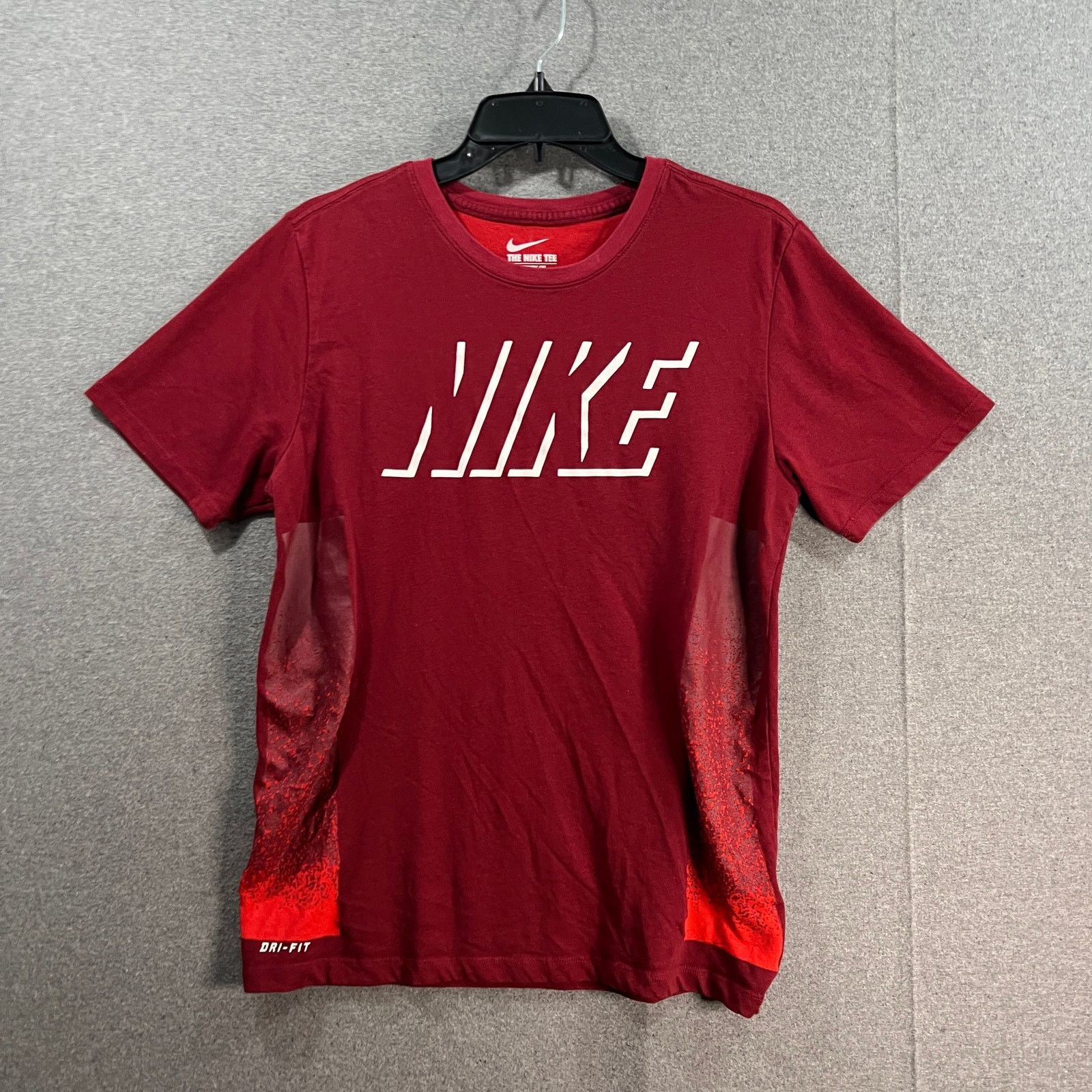 Nike Nike Dri-Fit T Shirt Red and White Outdoor Athletic Casual Size M / US 6-8 / IT 42-44 - 4 Thumbnail