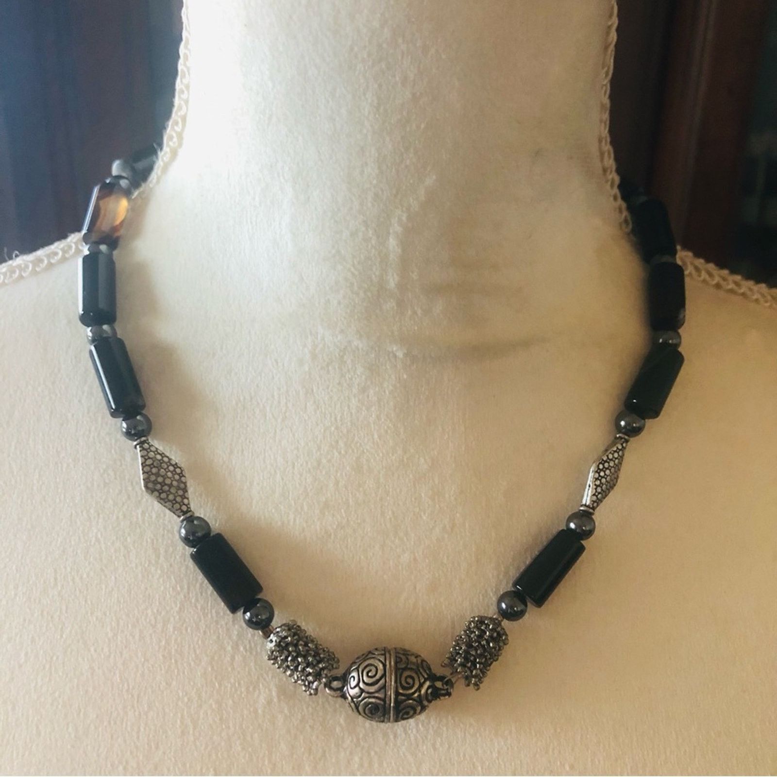 Handmade Handcrafted orca agate necklace and earring set Size ONE SIZE - 2 Thumbnail