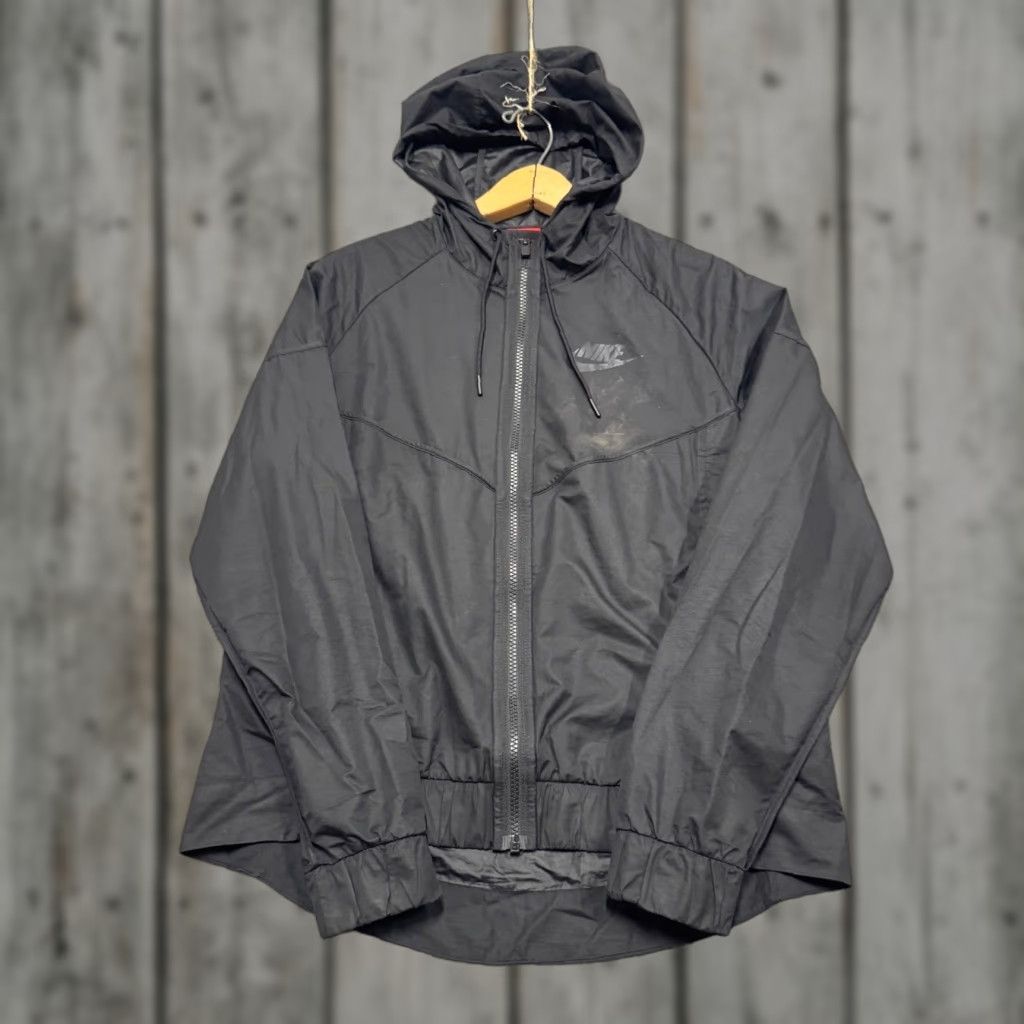 Nike Nike Jacket Coat Women's Medium Full Zip Stained Windbreaker Black Size M / US 6-8 / IT 42-44 - 1 Thumbnail