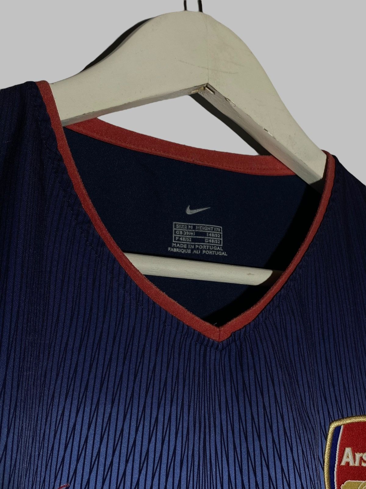 Nike 🔥 ARSENAL 2000S NIKE JERSEY HYPNOSIS VINTAGE BERGKAMP VIBES Size US M / EU 48-50 / 2 - 11 Thumbnail