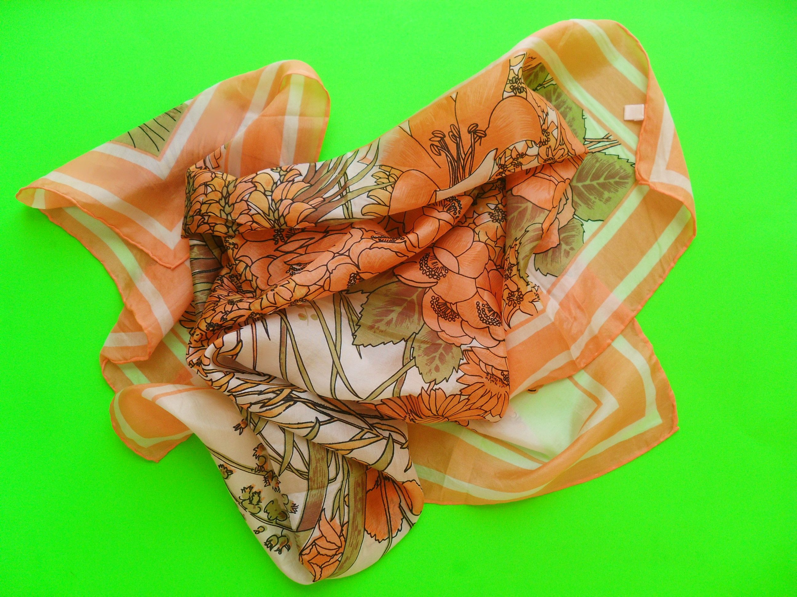 Other Vintage square travel scarf 100% very soft and fine silk. Size ONE SIZE - 6 Thumbnail