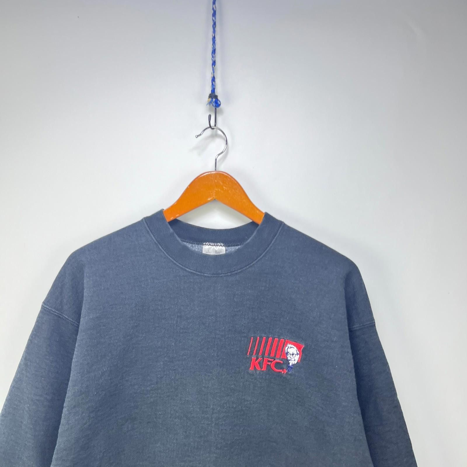 Fruit Of The Loom Vintage 90s KFC Employee Sweatshirt Large Size US L / EU 52-54 / 3 - 2 Thumbnail