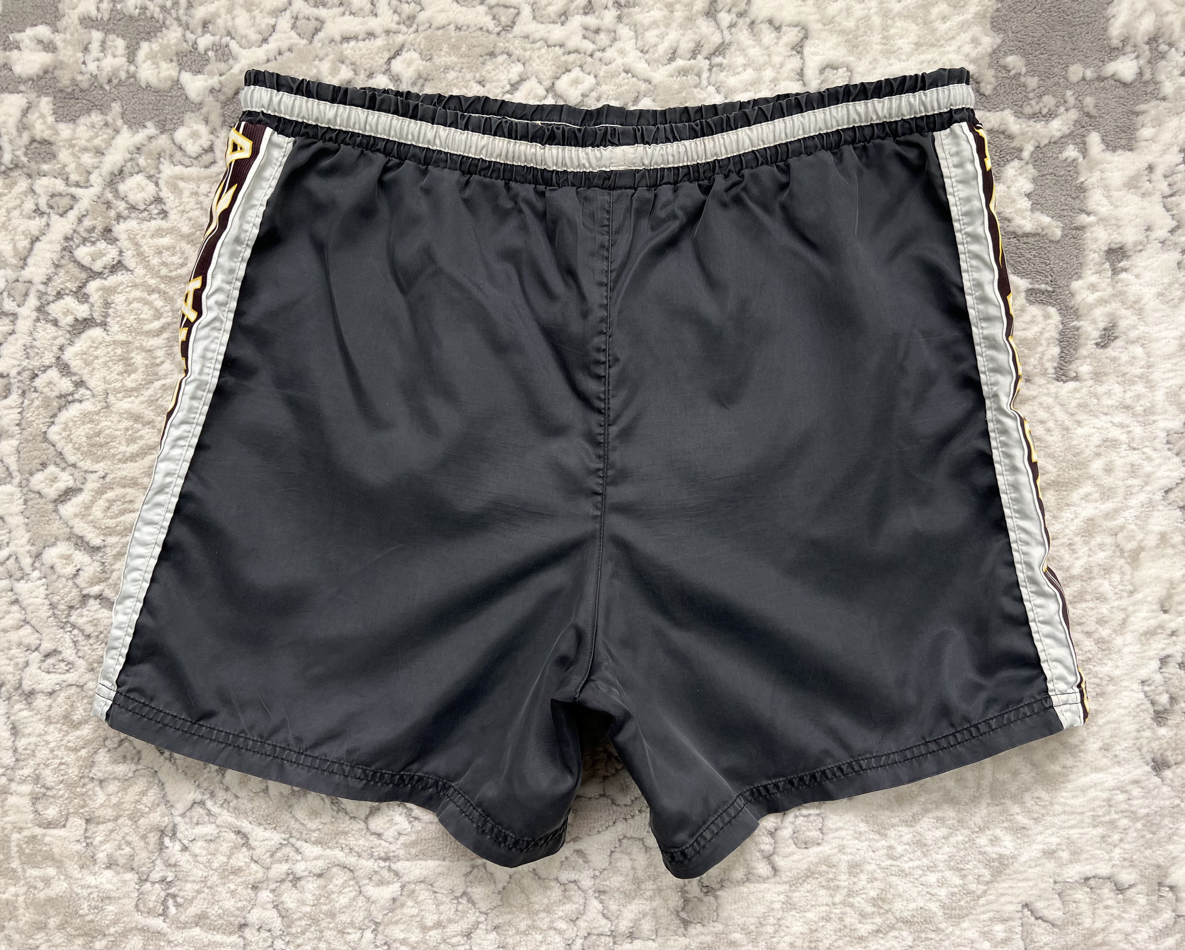 Diadora Vintage Diadora Sport Track Shorts Dark Grey Side Stripe L Size US 34 / EU 50 - 10 Thumbnail