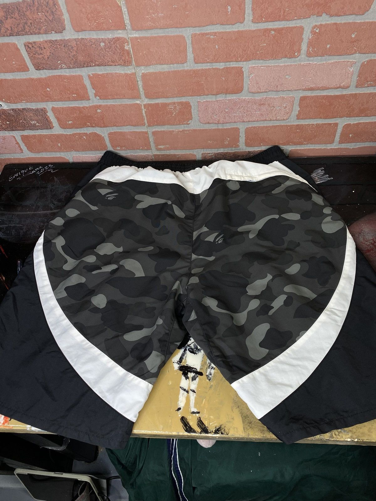 Bape A Bathing Ape Black Camo Bape Shorts Fits XLarge Size US 36 / EU 52 - 2 Thumbnail