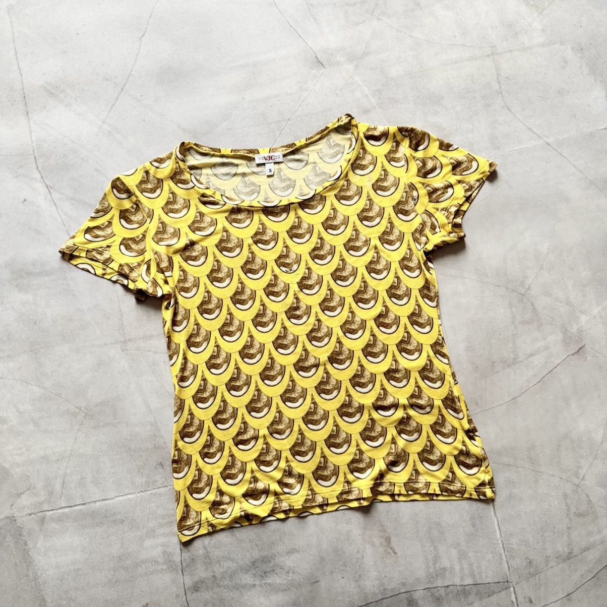 Versace Jeans Couture Vintage Versace Monogram Chain Small Logo T-shirt Tee Y2K Size S / US 4 / IT 40 - 1 Thumbnail