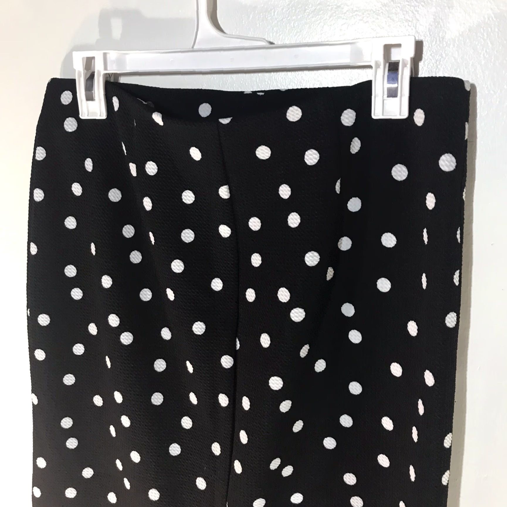 Vintage Tacera Black W-Wht Polka Dots Textured Pull On Midi Skirt Womens Size M Size 32" / US 10 / IT 46 - 5 Thumbnail